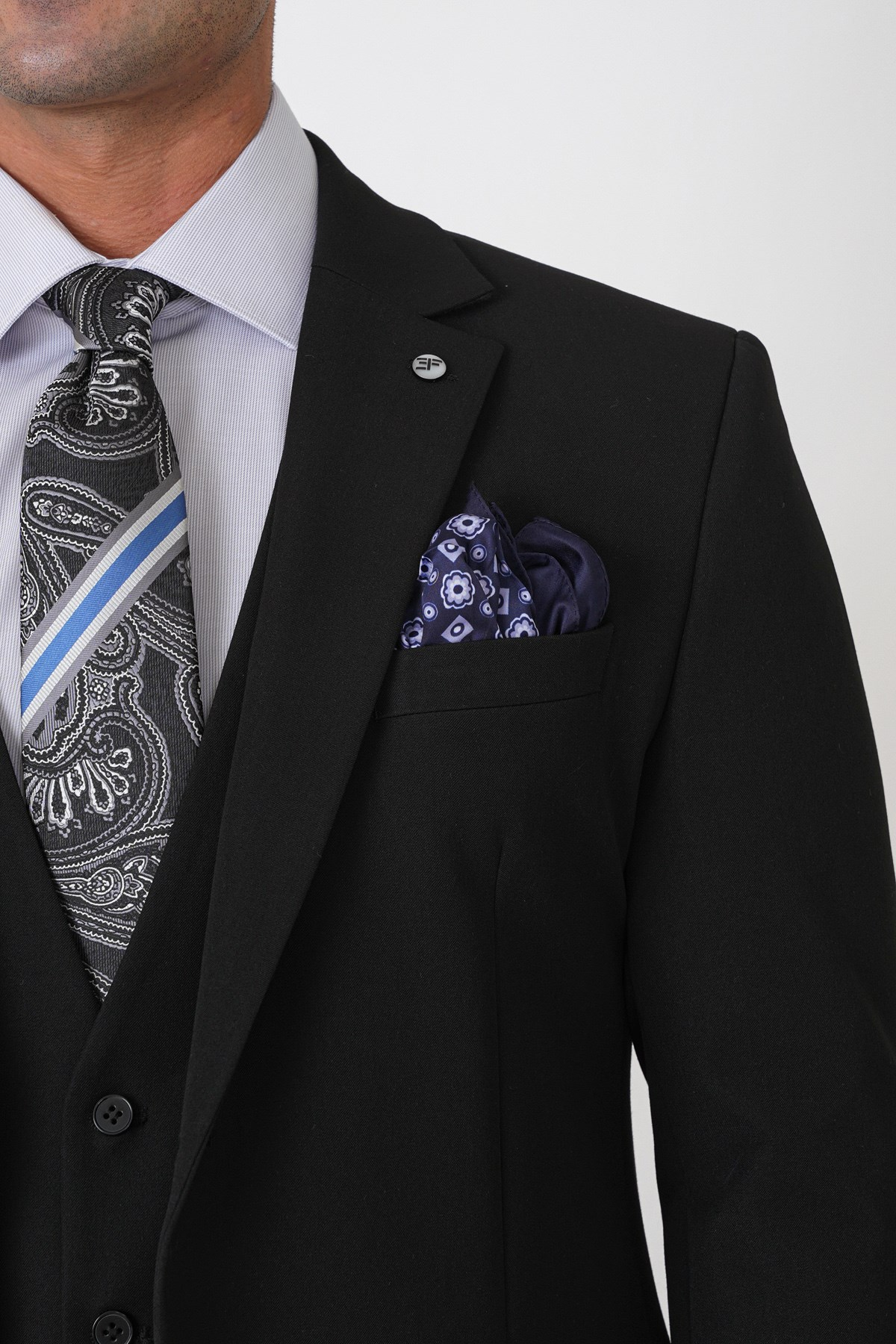 Slim Fit Çift Yırtmaç Esnek Yünlü Siyah Yelekli Takım Elbise TK 958 