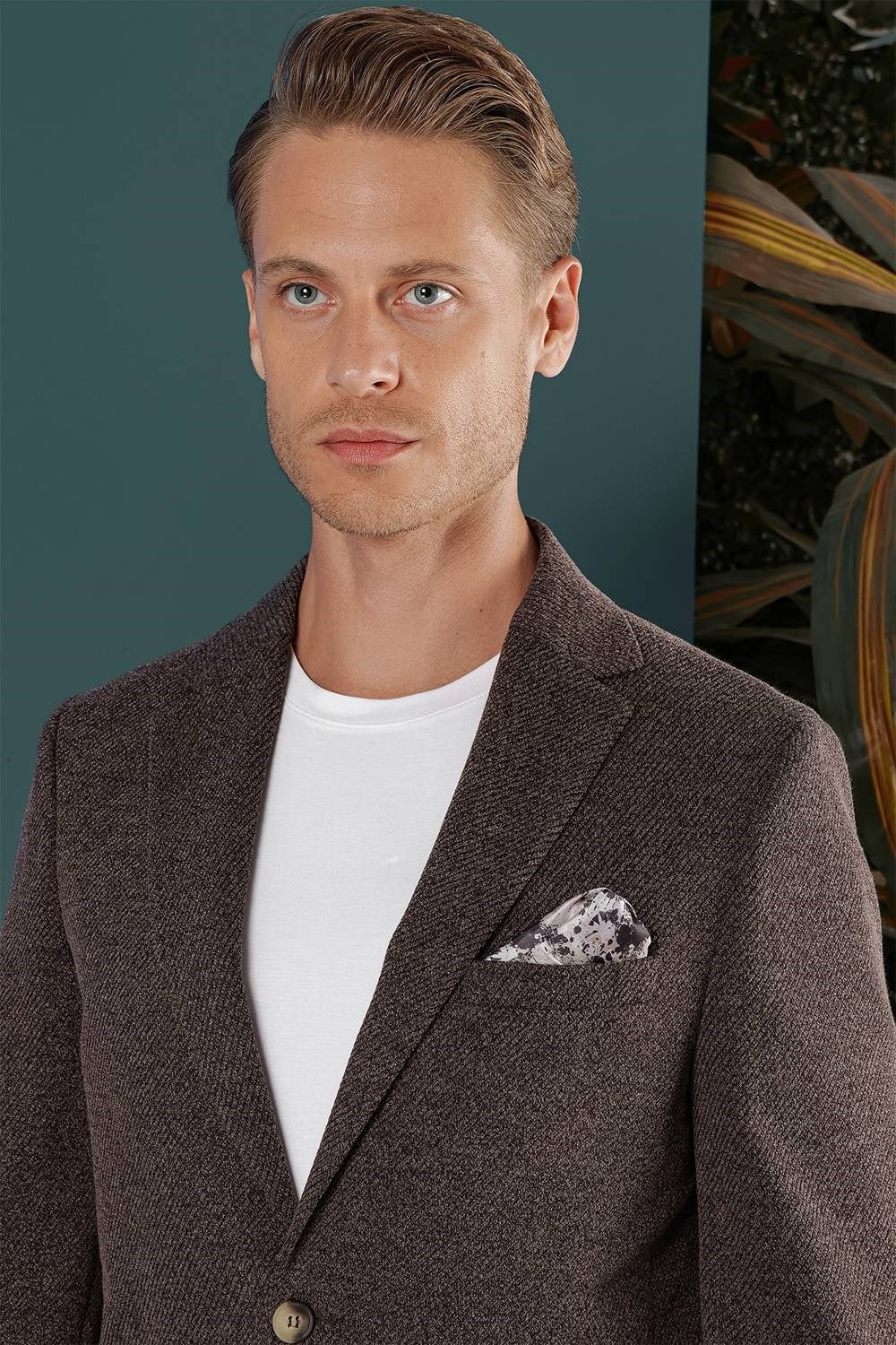 Slim Fit Çift Yırtmaç Kırçıllı Dokuma Esnek Yünlü Kahverengi Ceket C 653
