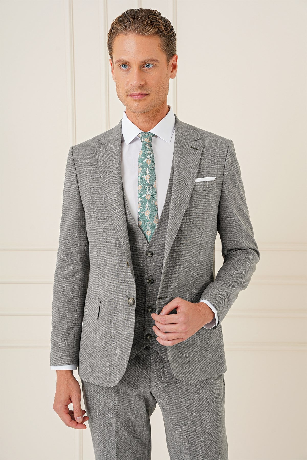 Slim Fit Çift Yırtmaç Kırçıllı Dokuma Haki Yelekli Takım Elbise TK 902