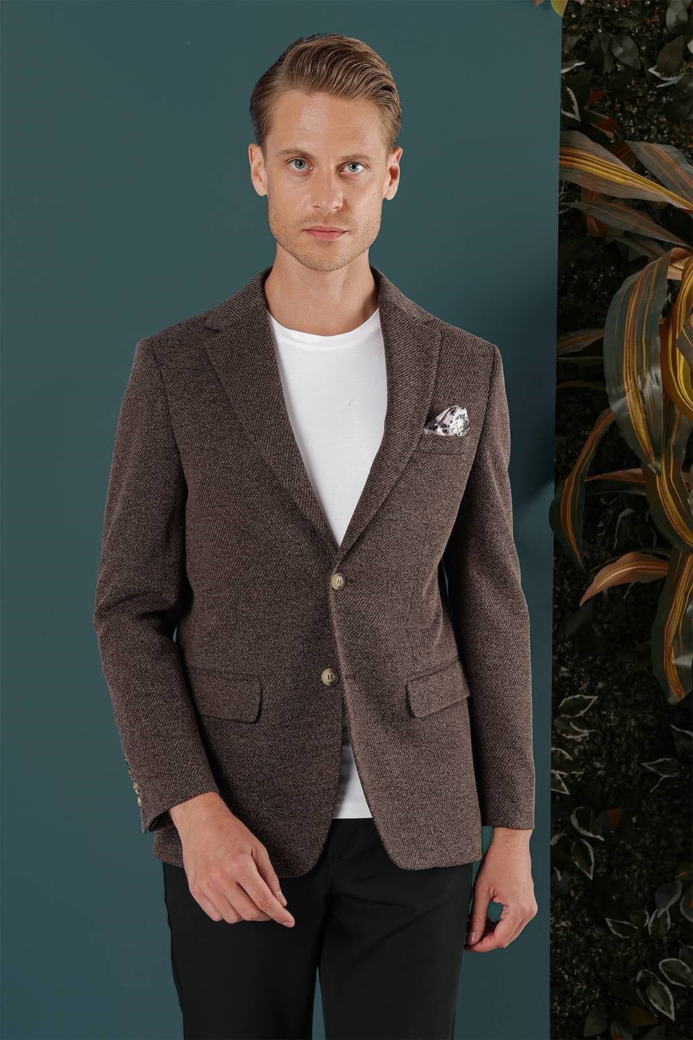Slim Fit Çift Yırtmaç Kırçıllı Dokuma Esnek Yünlü Kahverengi Ceket C 653