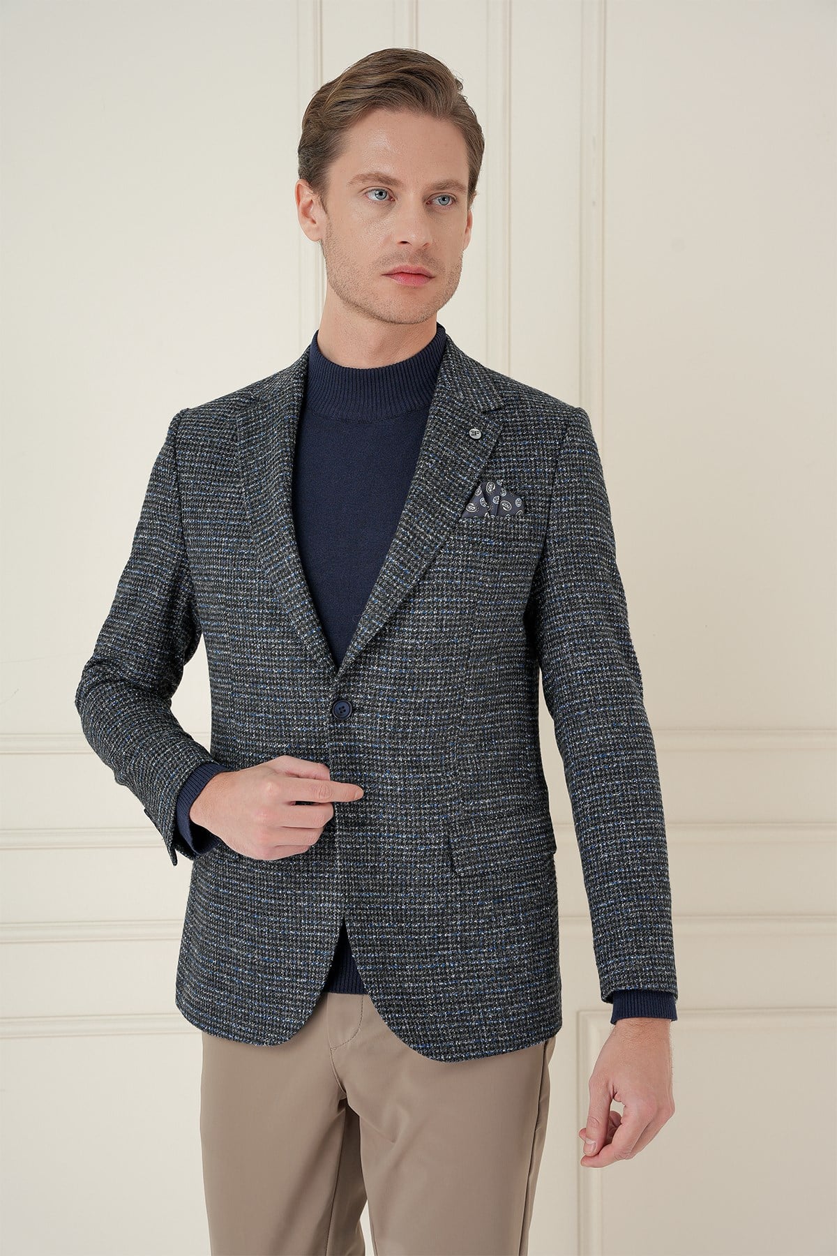 Slim Fit Çift Yırtmaç Kırçıllı Pötikare Dokuma %100 Yün Siyah Ceket C 693
