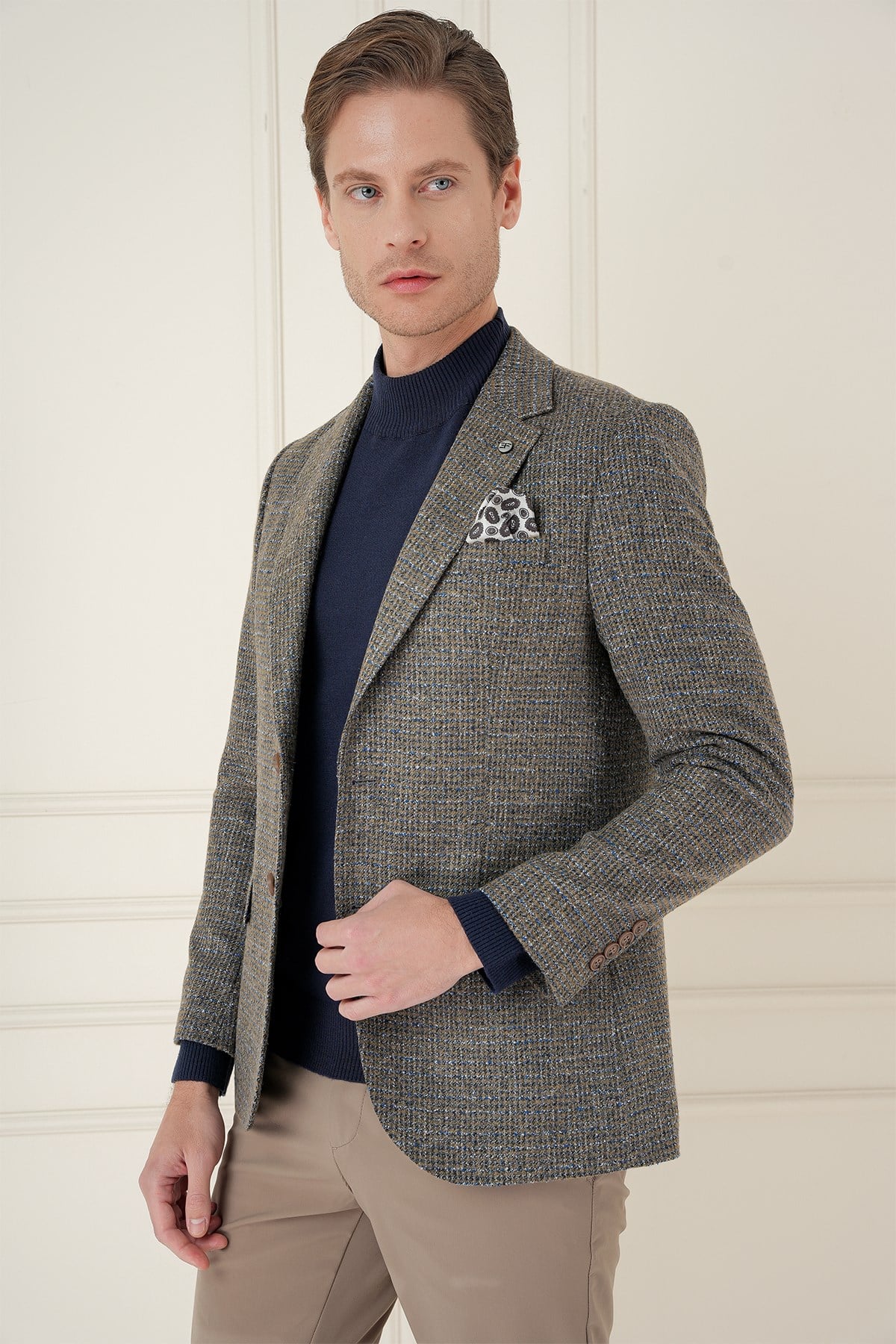 Slim Fit Çift Yırtmaç Kırçıllı Pötikare Dokuma %100 Yün Bej Ceket C 693