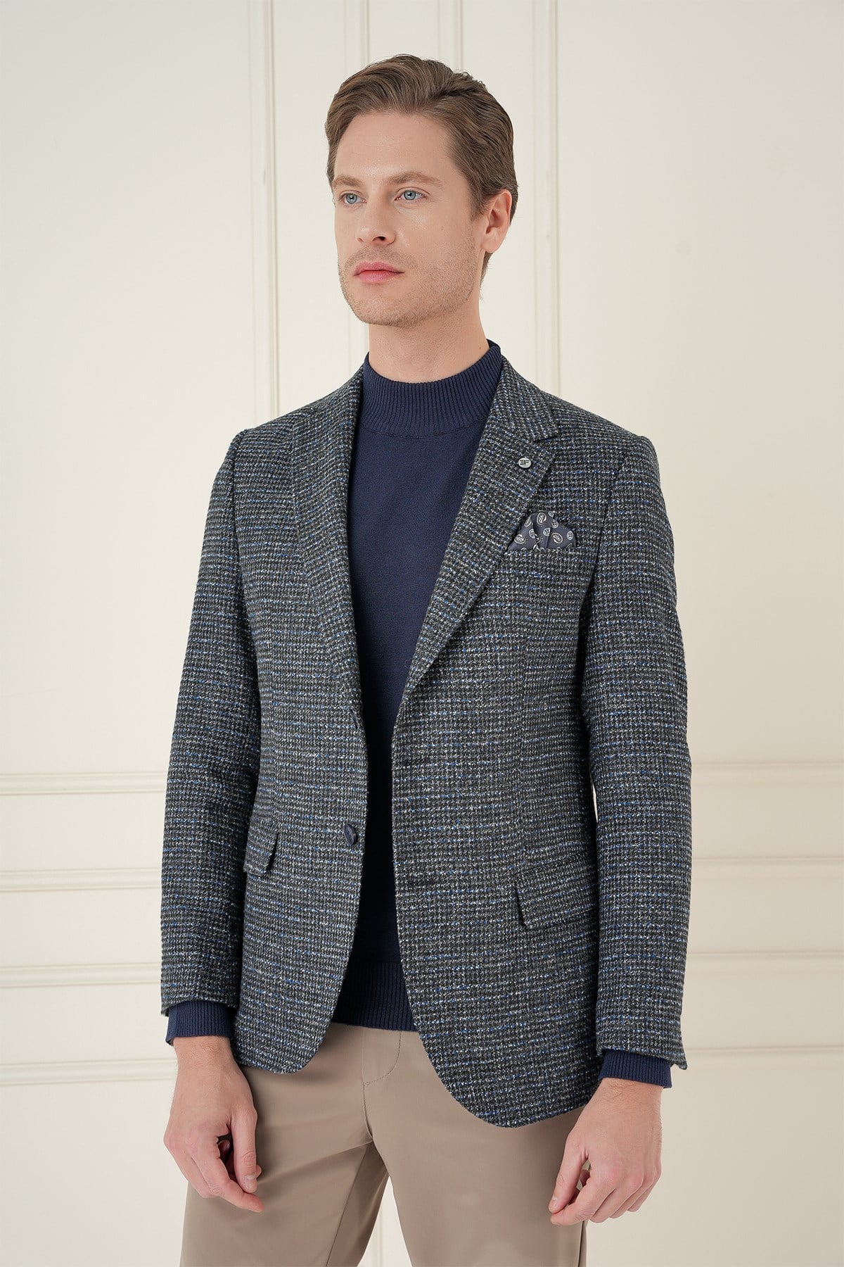 Slim Fit Çift Yırtmaç Kırçıllı Pötikare Dokuma %100 Yün Siyah Ceket C 693