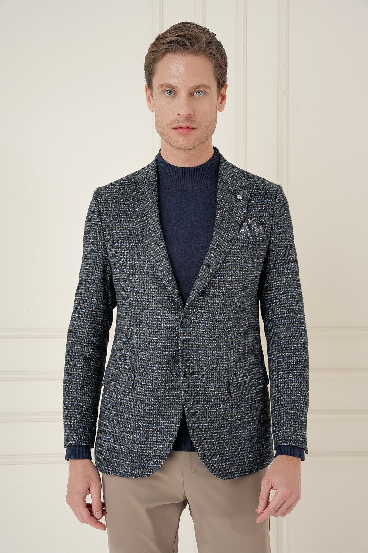 Slim Fit Çift Yırtmaç Kırçıllı Pötikare Dokuma %100 Yün Siyah Ceket C 693