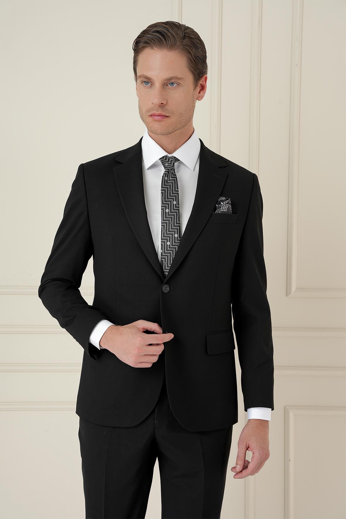 Slim Fit Çift Yırtmaç Mono Yaka Klasik Siyah Takım Elbise Tk 912