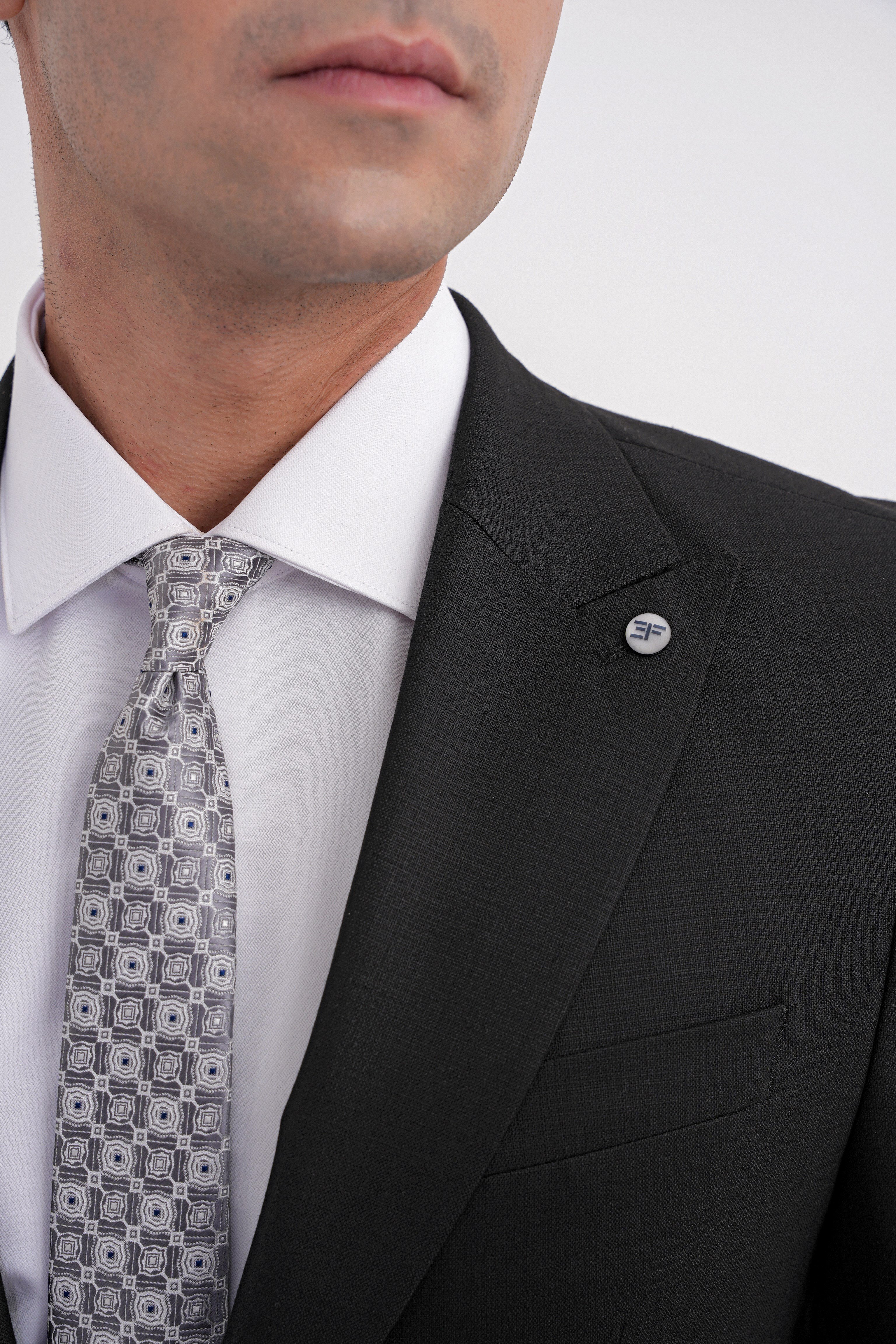 Slim Fit Çift Yırtmaç Sivri Yaka Esnek Siyah Klasik Takım Elbise TK 939