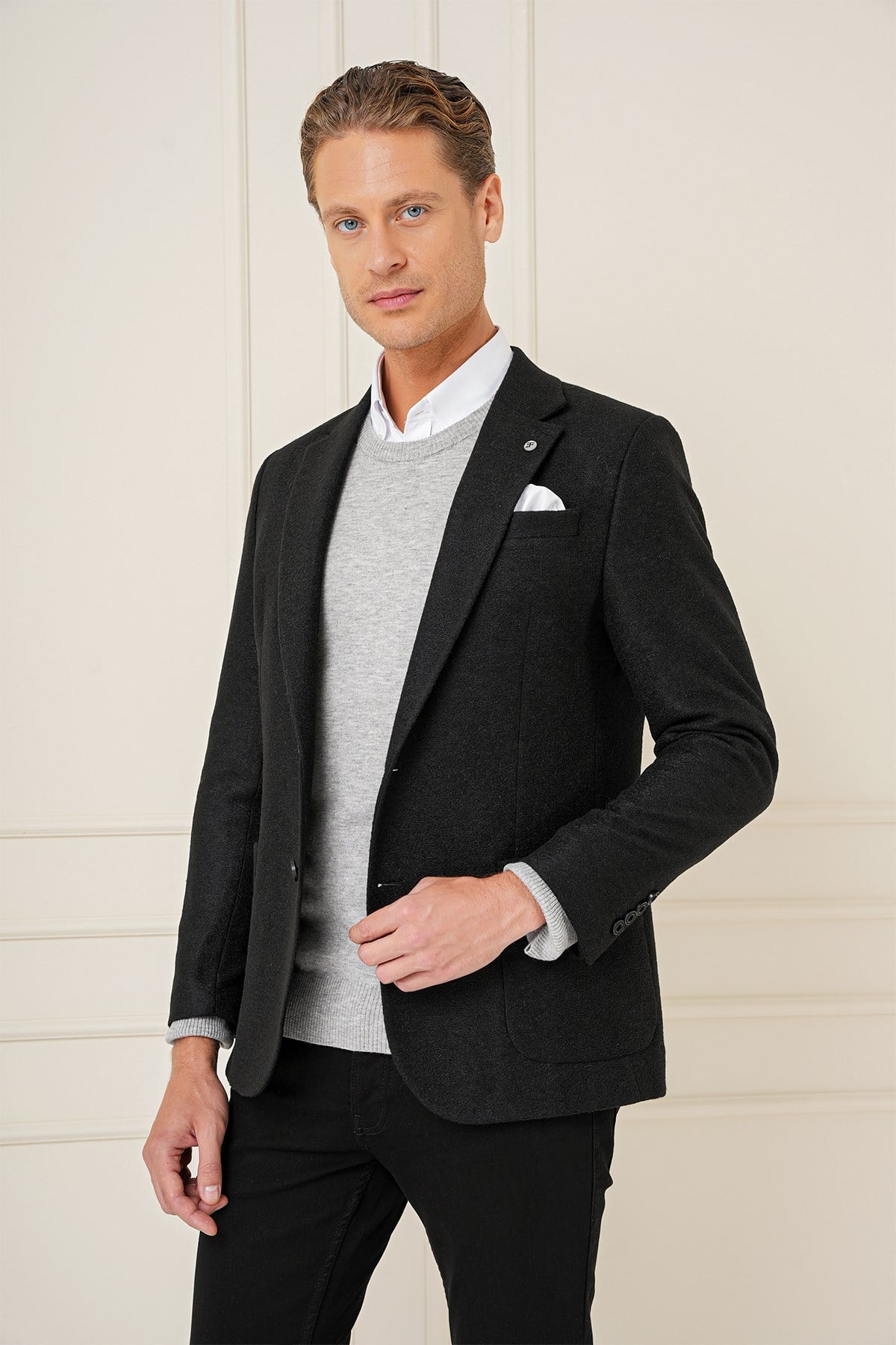 Slim Fit Çift Yırtmaç Torba Cepli %100 Yün Siyah Ceket C 689