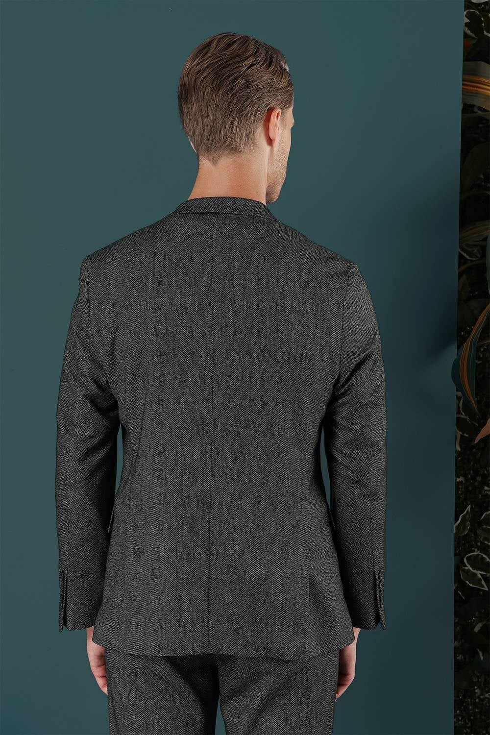 Slim Fit Çift Yırtmaç Yünlü Kırçıllı Dokuma Siyah Ceket C 658