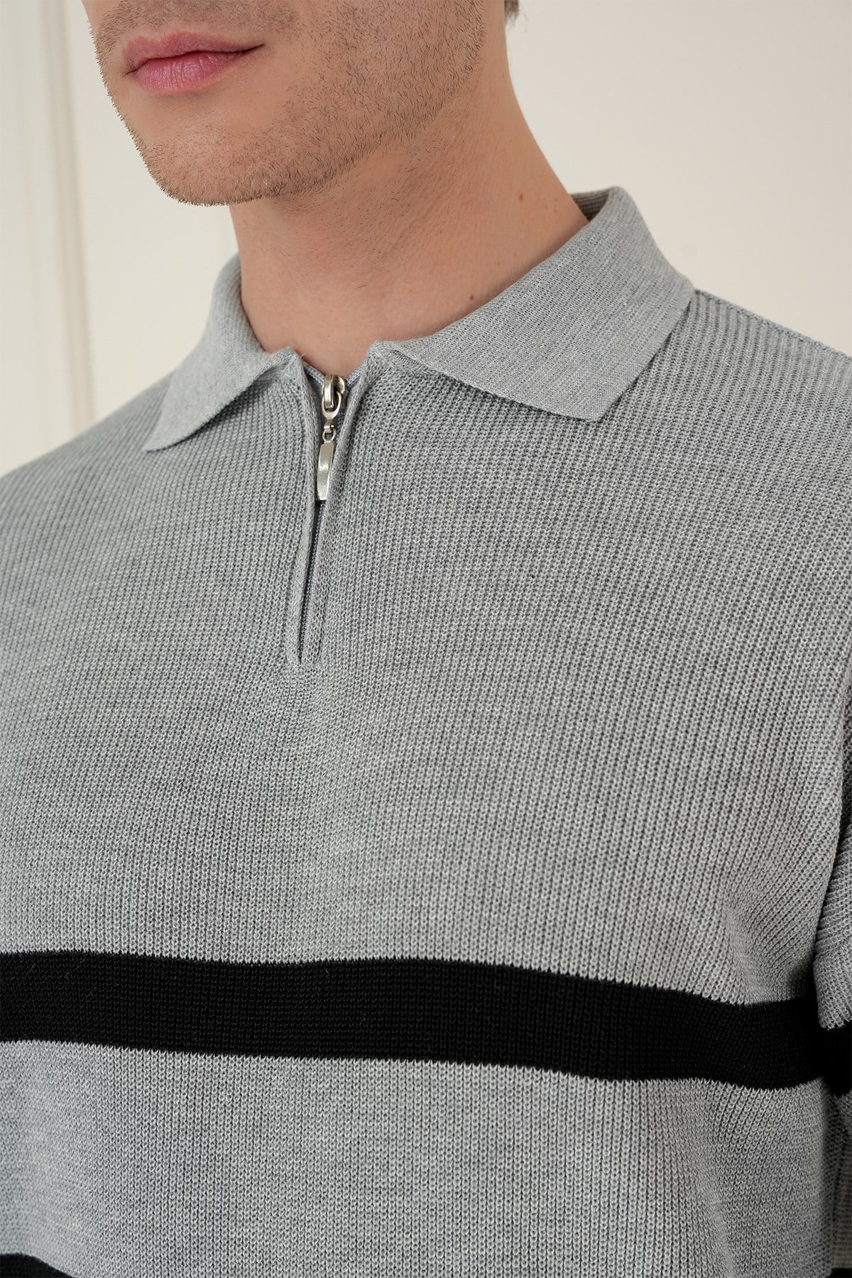 Slim Fit Çizgili Fermuarlı Polo Yaka Gri Triko Kazak TR 877