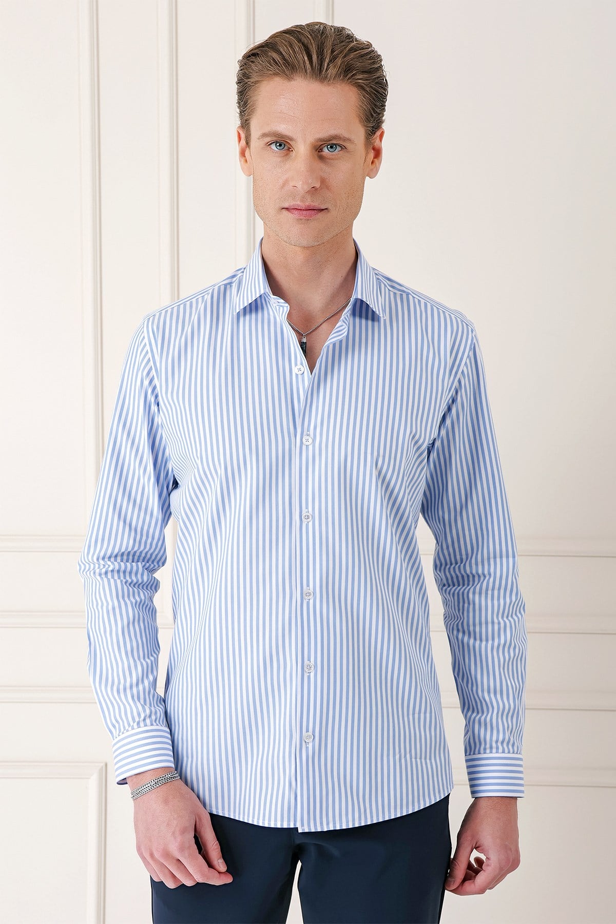 Slim Fit Dikine Çizgili %100 Pamuk Klasik Mavi Beyaz Gömlek GK 721