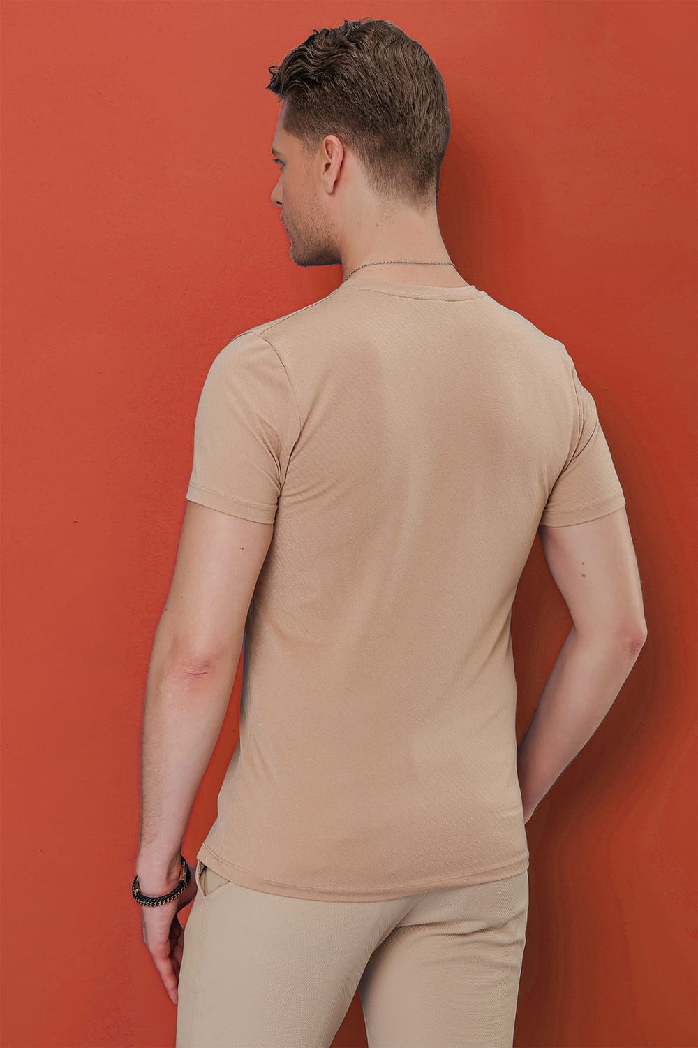 Slim Fit Doku Desenli Bisiklet Yaka Pamuklu Bej Tişört TS 846 