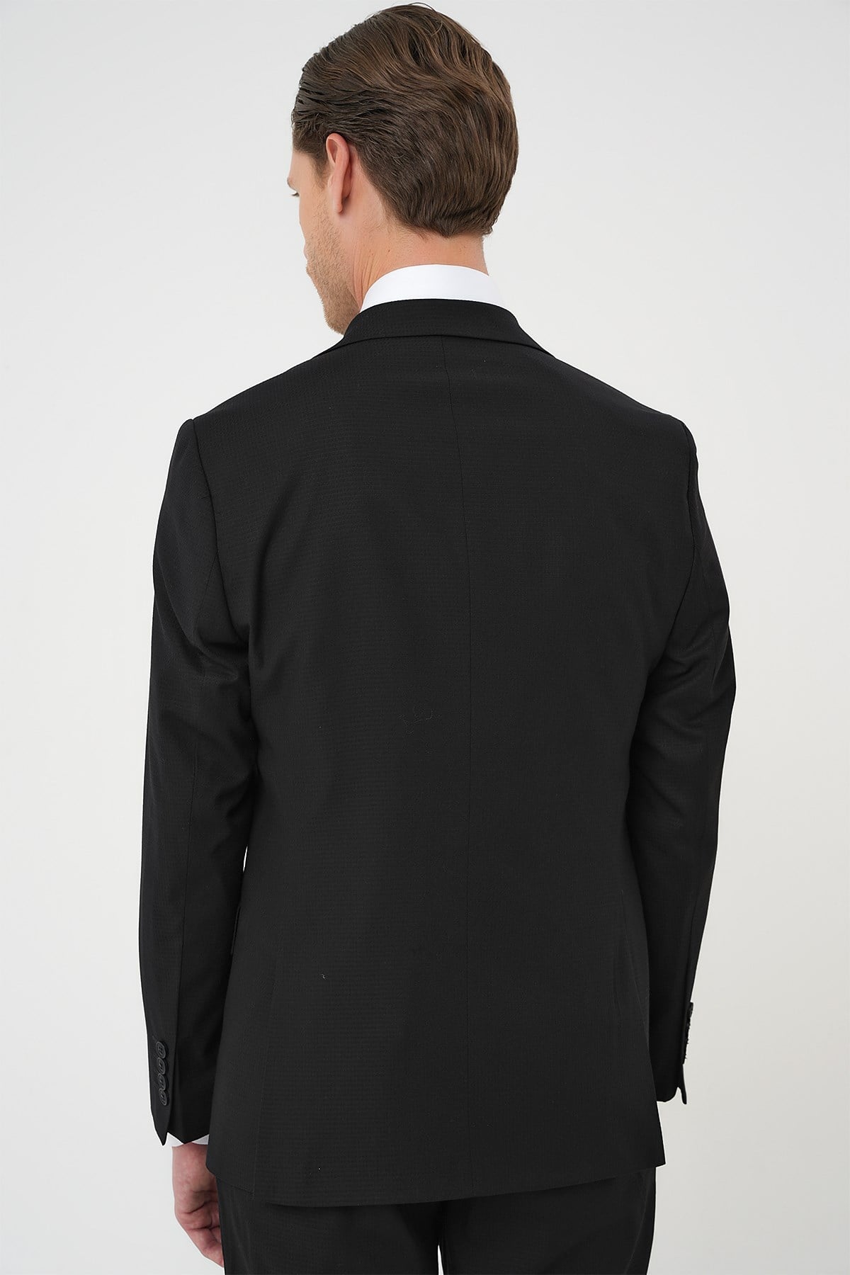 Slim Fit Dokulu Çift Yırtmaç Yelekli Klasik Siyah Takım Elbise Tk 898