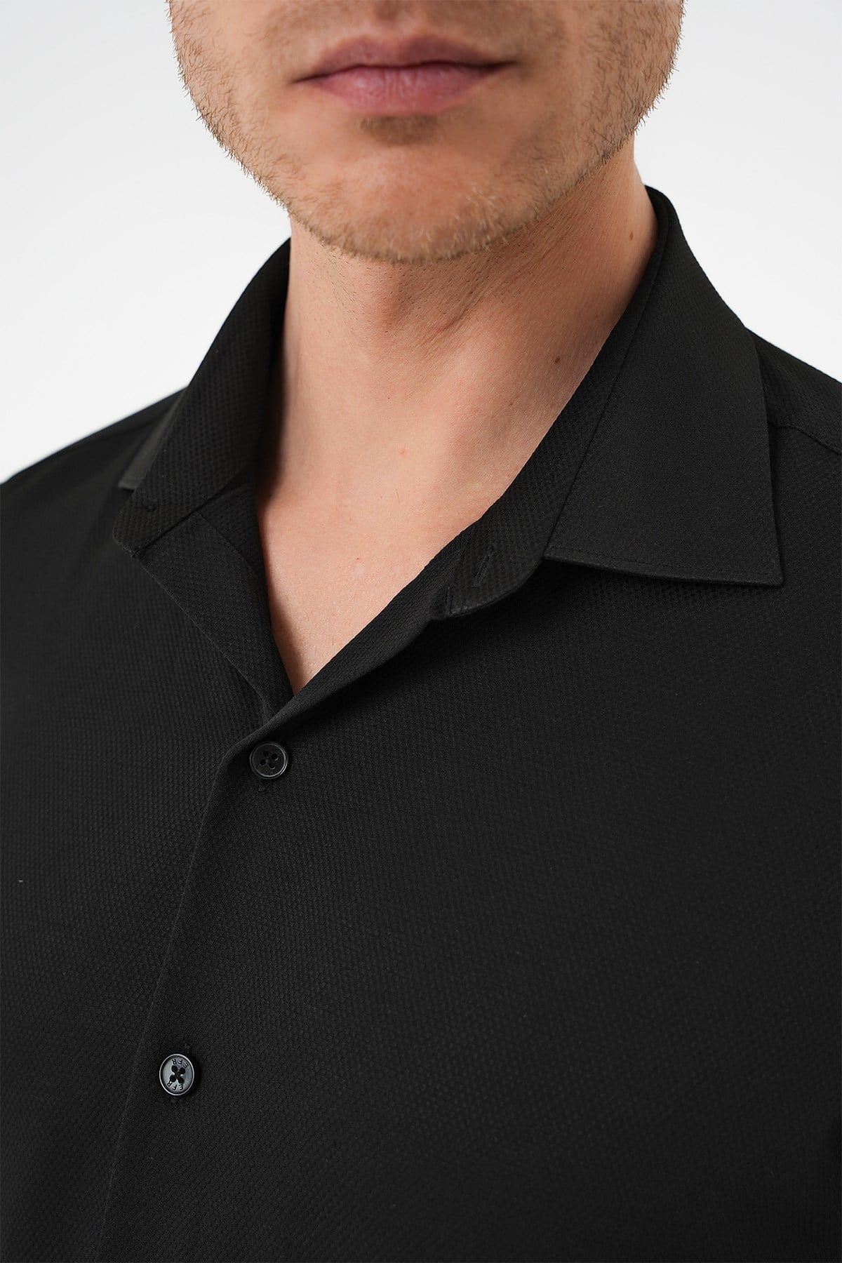 Slim Fit Dokulu Erkek Yaka Pamuklu Siyah Gömlek Gk 740