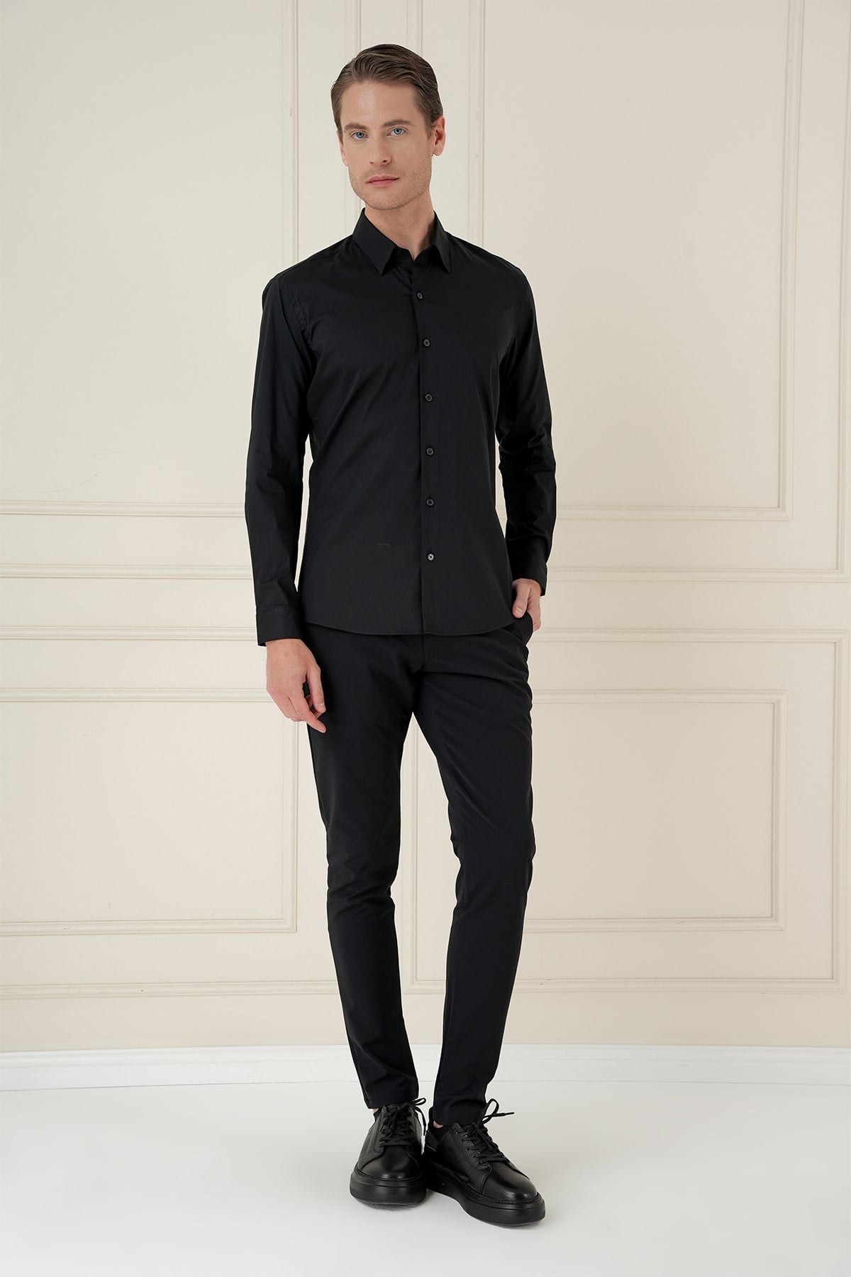 Slim Fit Erkek Yaka Esnek Pamuklu Siyah Gömlek GK 747