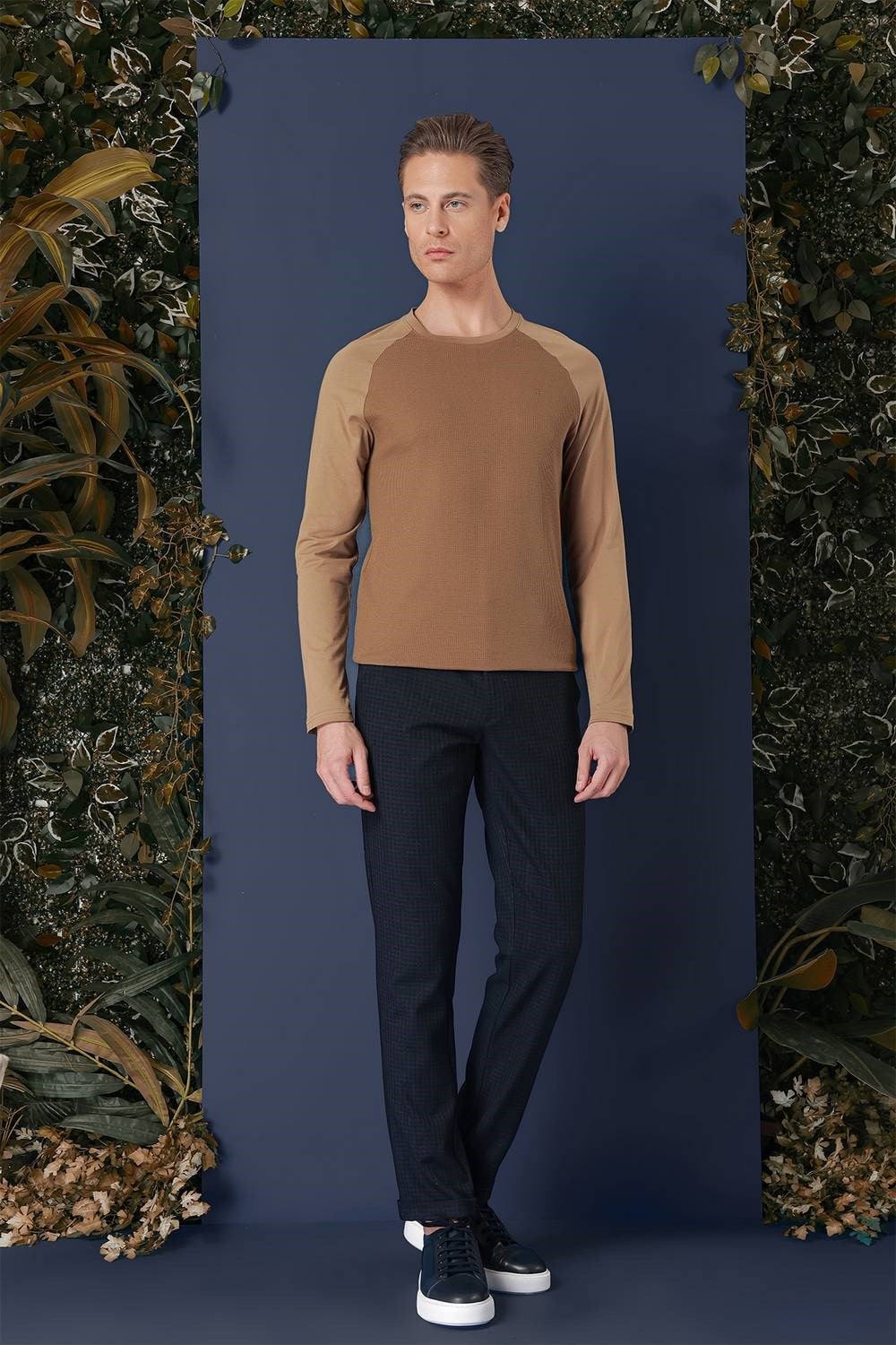 Slim Fit Esnek Pamuklu Doku Desenli Uzun Kollu Cappucino Tişört TS 872
