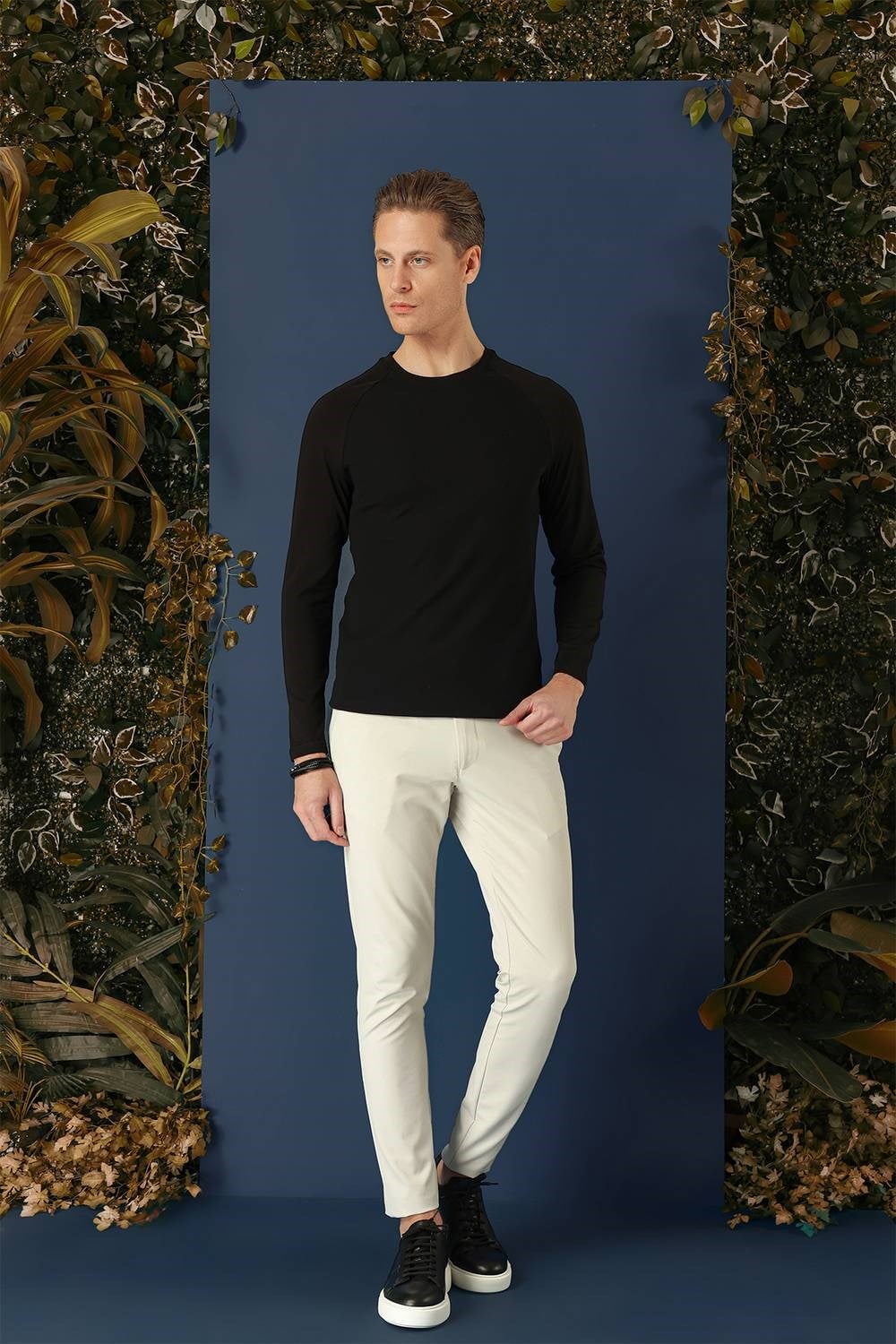 Slim Fit Esnek Pamuklu Doku Desenli Uzun Kollu Siyah Tişört TS 872