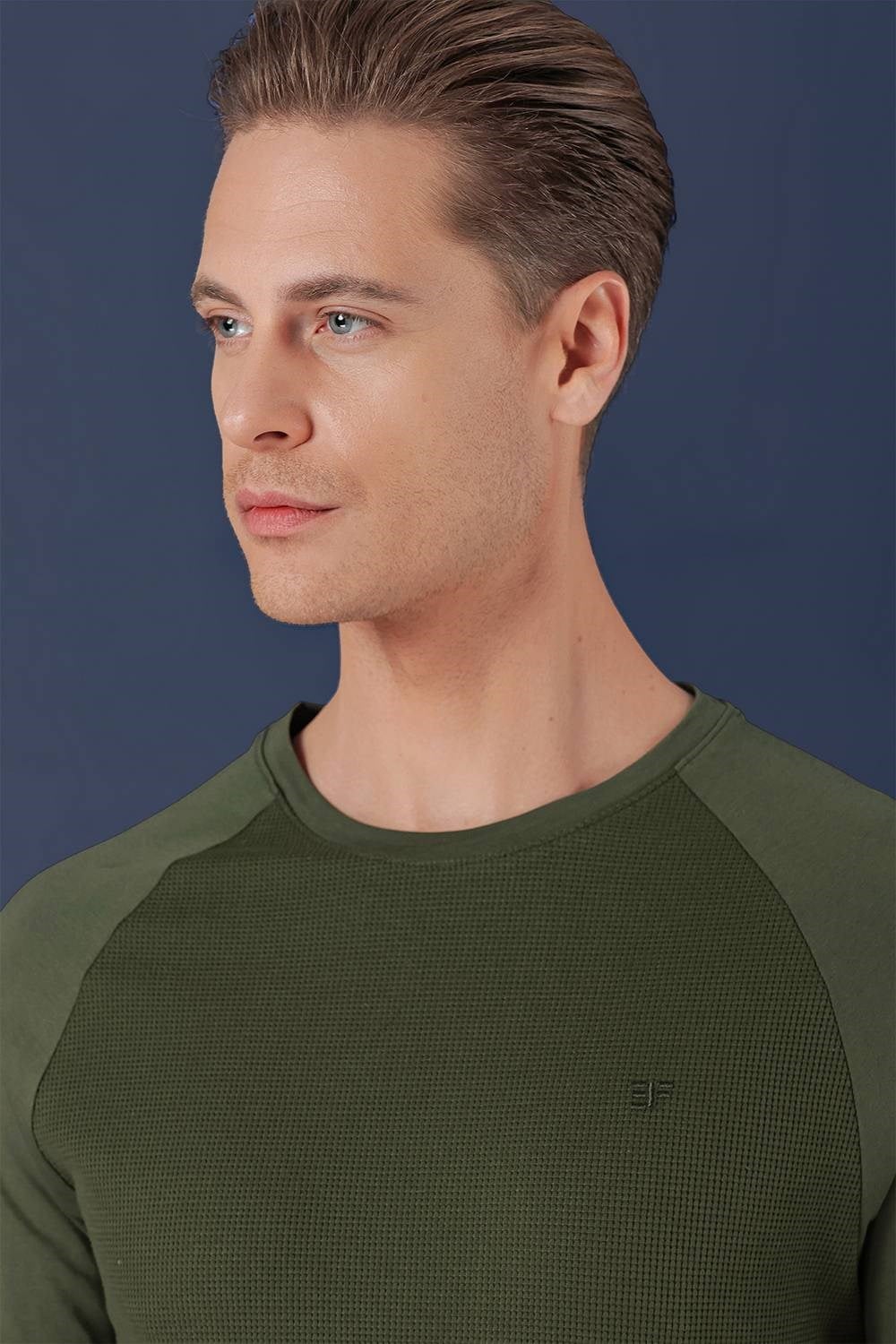Slim Fit Esnek Pamuklu Doku Desenli Uzun Kollu Haki Tişört TS 872
