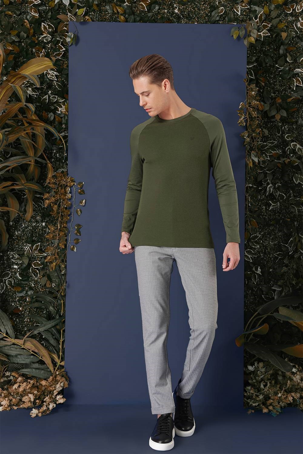 Slim Fit Esnek Pamuklu Doku Desenli Uzun Kollu Haki Tişört TS 872
