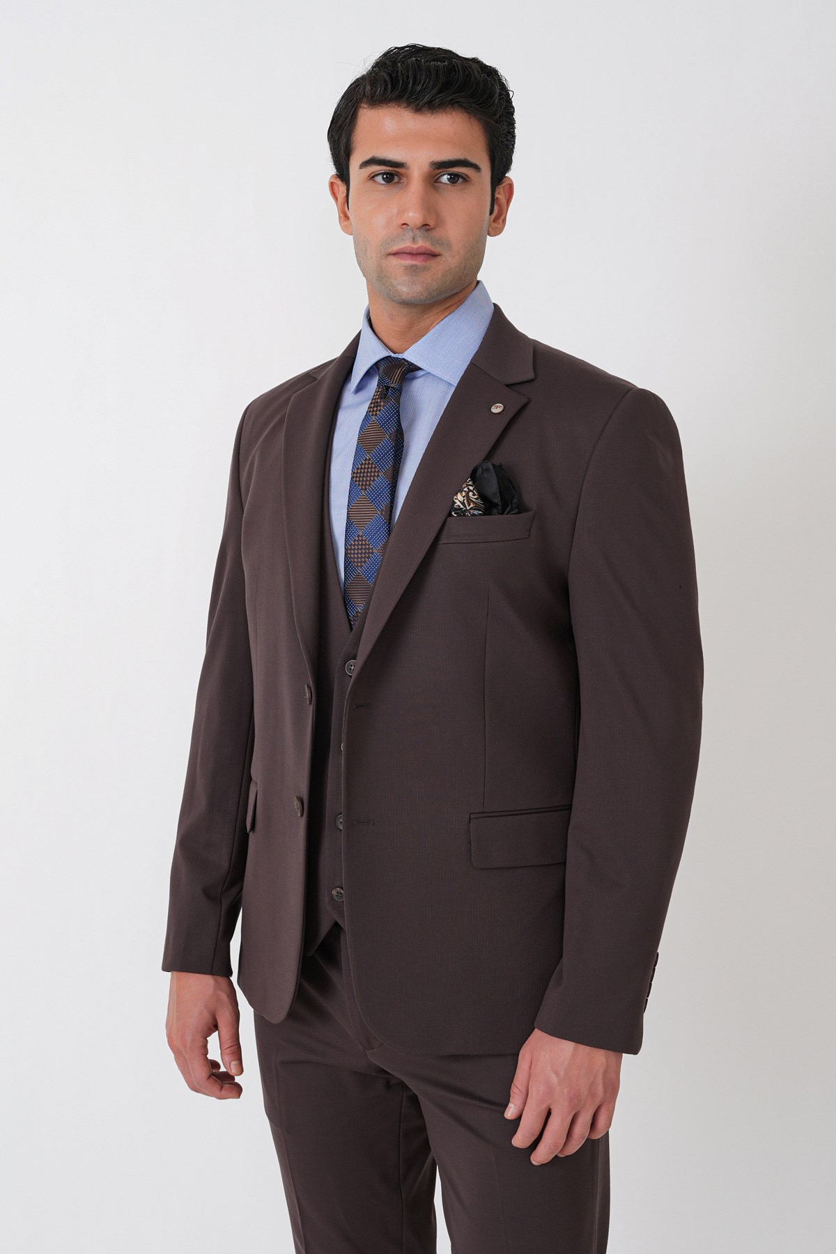 Slim Fit Esnek Pamuklu Dokulu Kahverengi Yelekli Takım Elbise TK 959