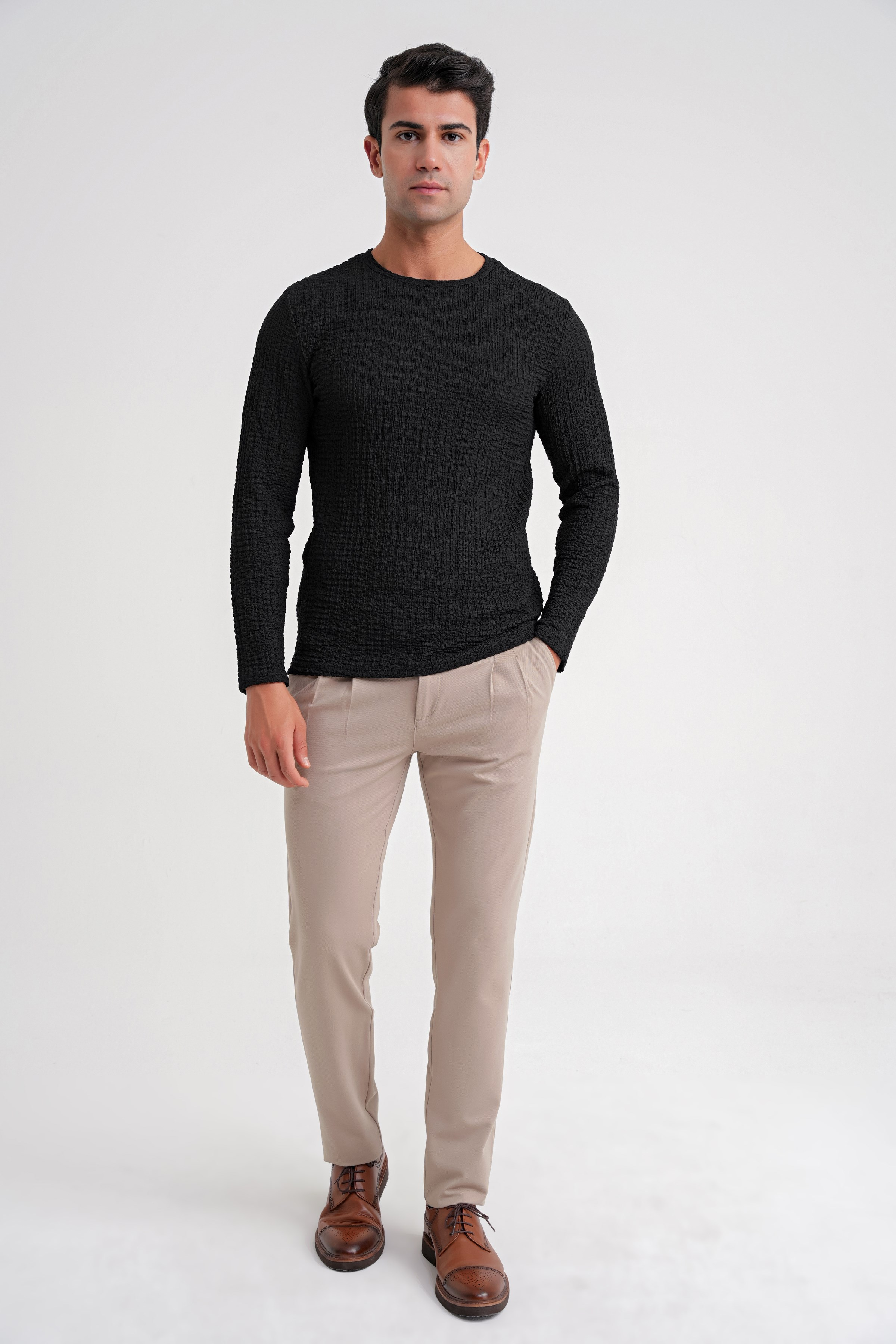 Slim Fit Esnek Pamuklu Dokulu Kumaş Uzun Kollu Siyah Tişört TS 934