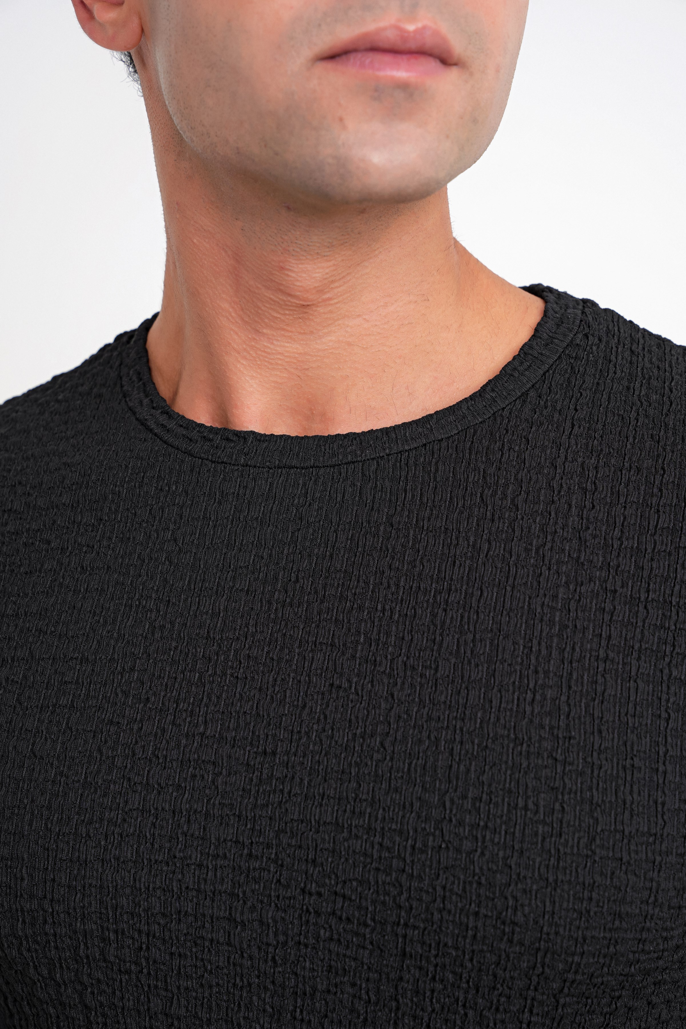 Slim Fit Esnek Pamuklu Dokulu Kumaş Uzun Kollu Siyah Tişört TS 934