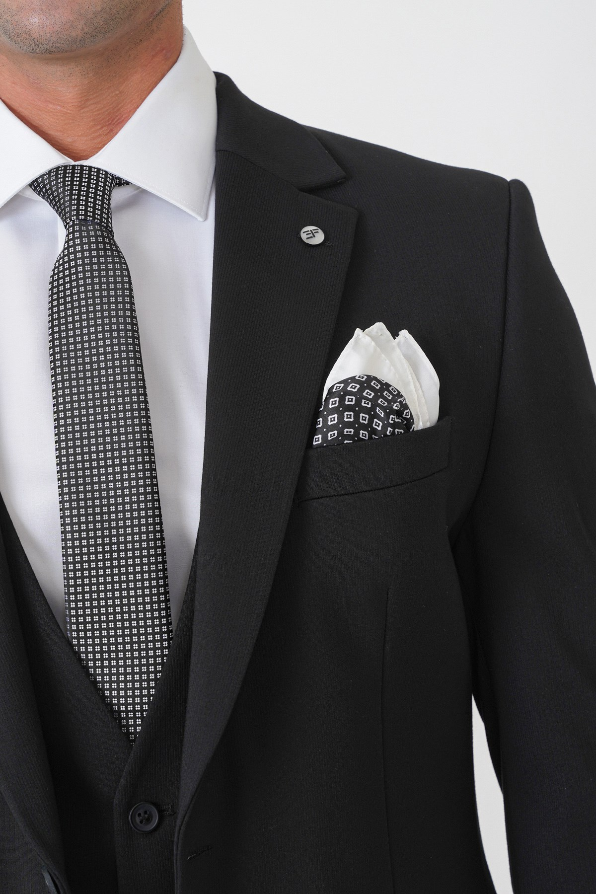Slim Fit Esnek Pamuklu Dokulu Siyah Yelekli Takım Elbise TK 959