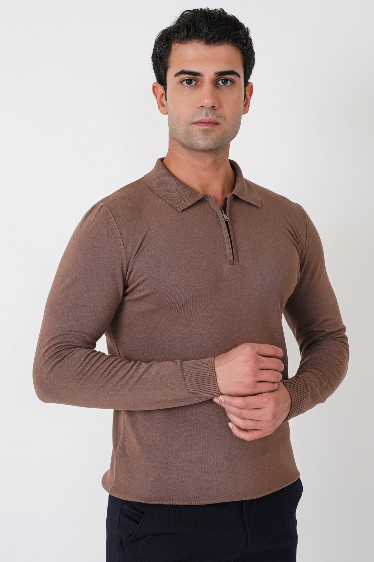 Slim Fit Esnek Pamuklu Fermuarlı Polo Yaka Açık Kahve Triko TR 902