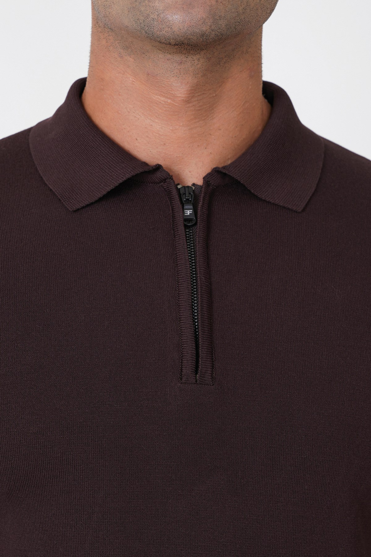 Slim Fit Esnek Pamuklu Fermuarlı Polo Yaka Kahverengi Triko TR 902