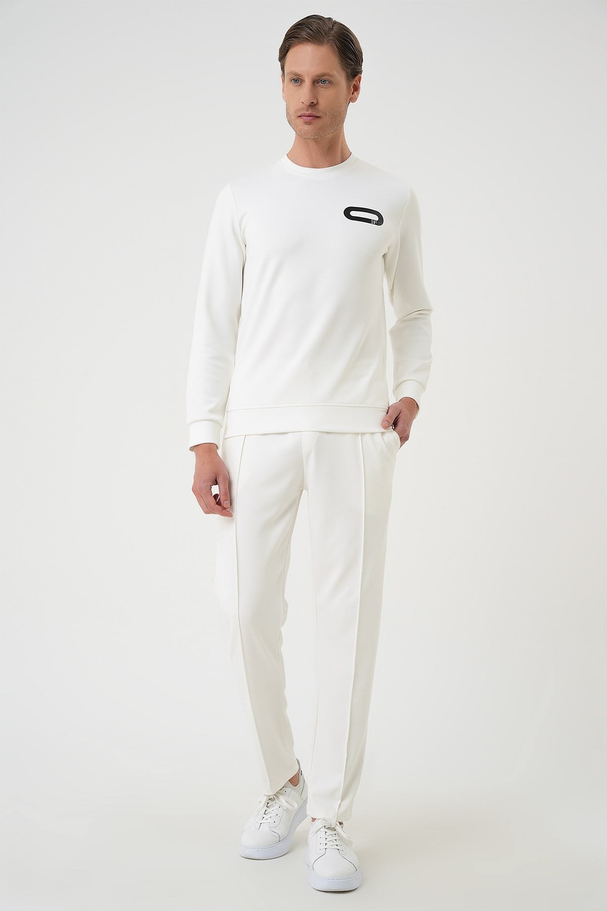 Slim Fit Esnek Pamuklu Uzun Kollu Beyaz Tişört TS 888