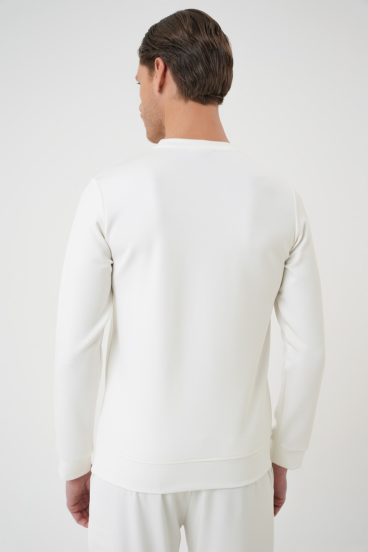 Slim Fit Esnek Pamuklu Uzun Kollu Beyaz Tişört TS 888