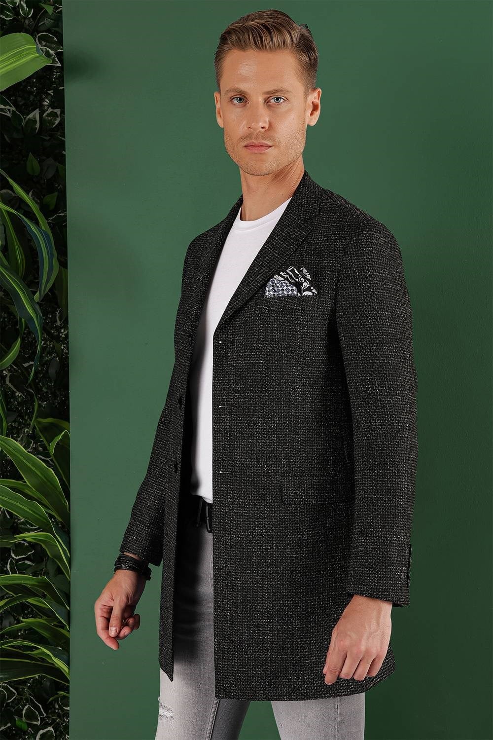 Slim Fit Esnek Yünlü Kaban Görünümlü Siyah Uzun Ceket 01