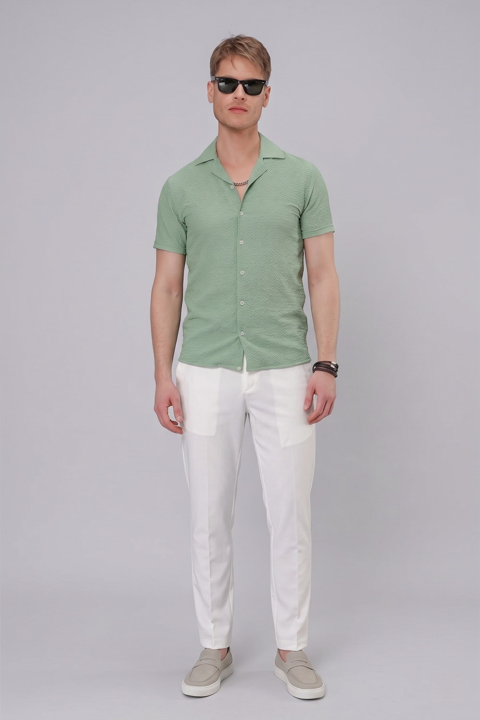 Slim Fit Gofre Kumaş Apaş Yaka Kısa Kollulu Yeşil Gömlek G 1536