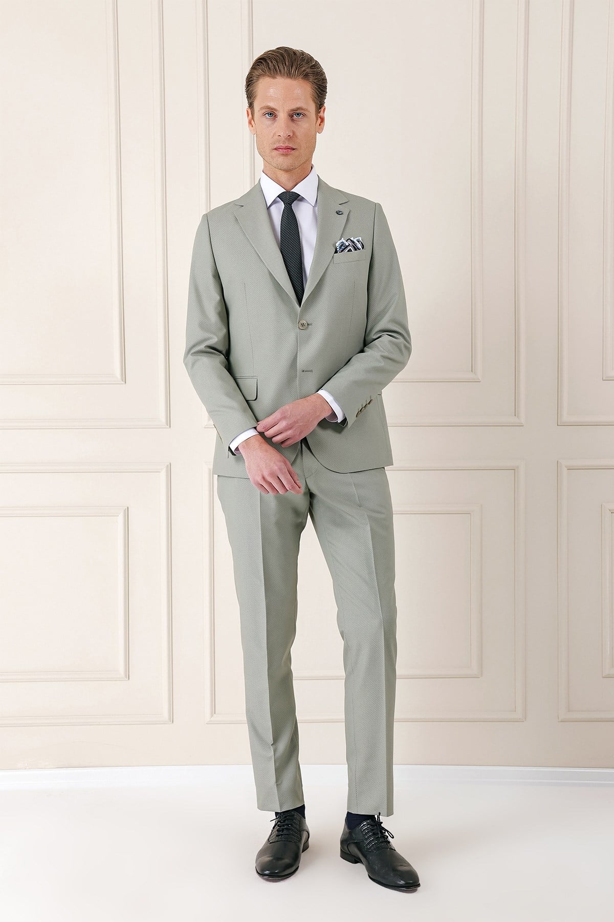 Slim Fit Jakarlı Çift Yırtmaç Klasik Nil Yeşili Takım Elbise Tk 893