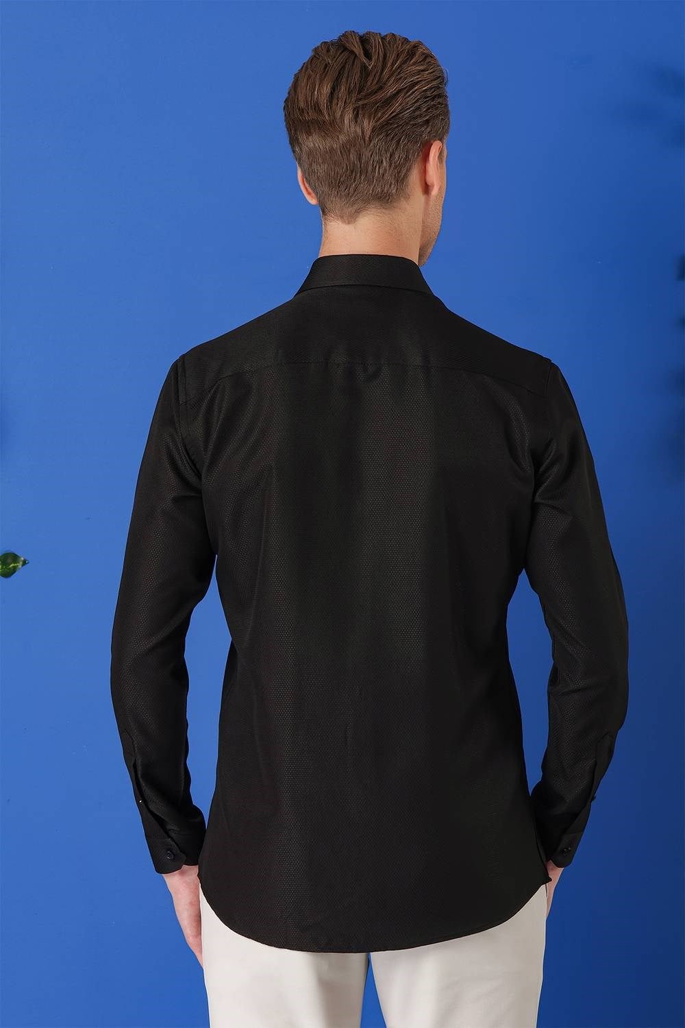 Slim Fit Kravat Yaka Pamuklu Dokulu Siyah Gömlek GK 719