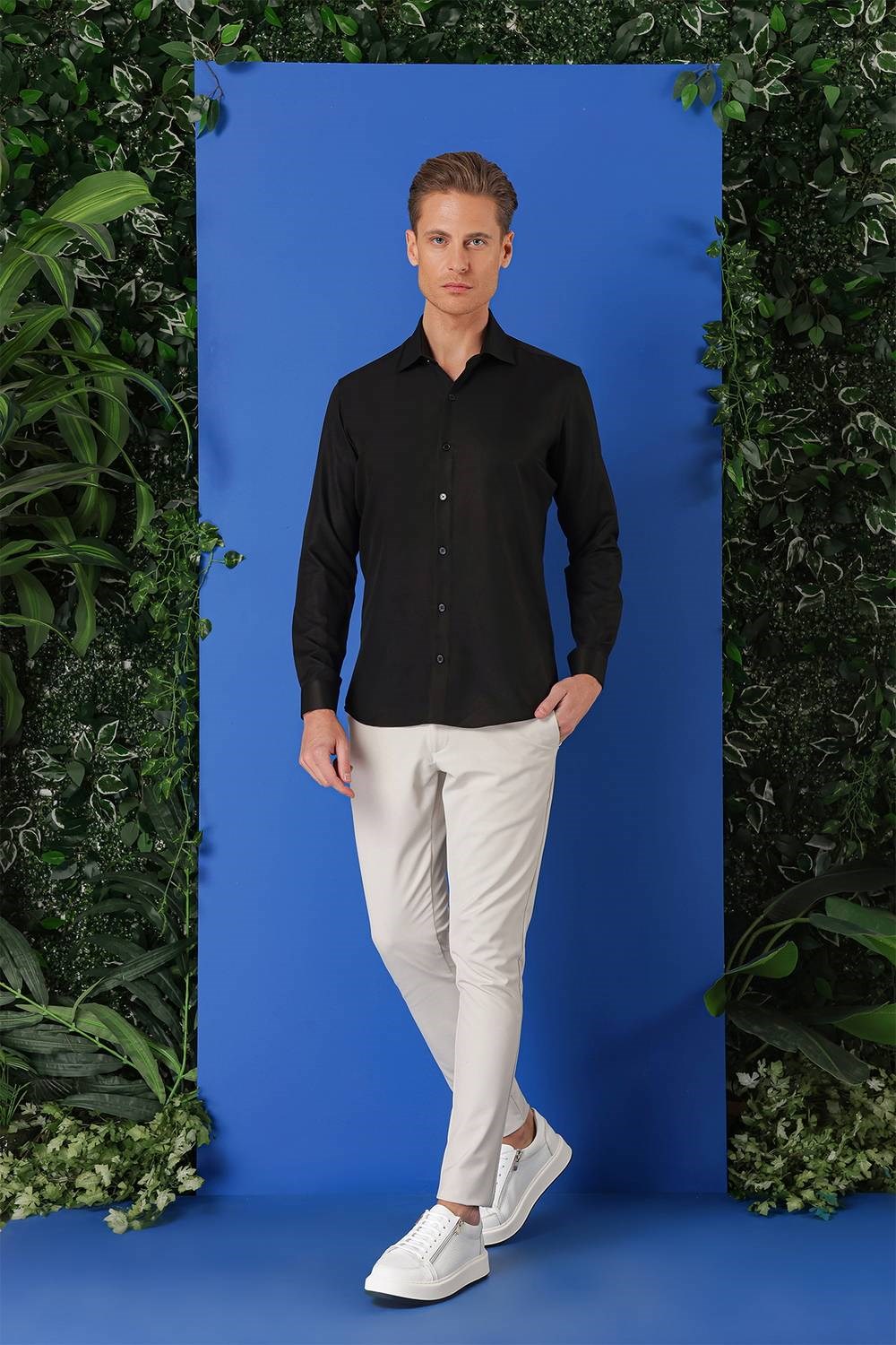 Slim Fit Kravat Yaka Pamuklu Dokulu Siyah Gömlek GK 719