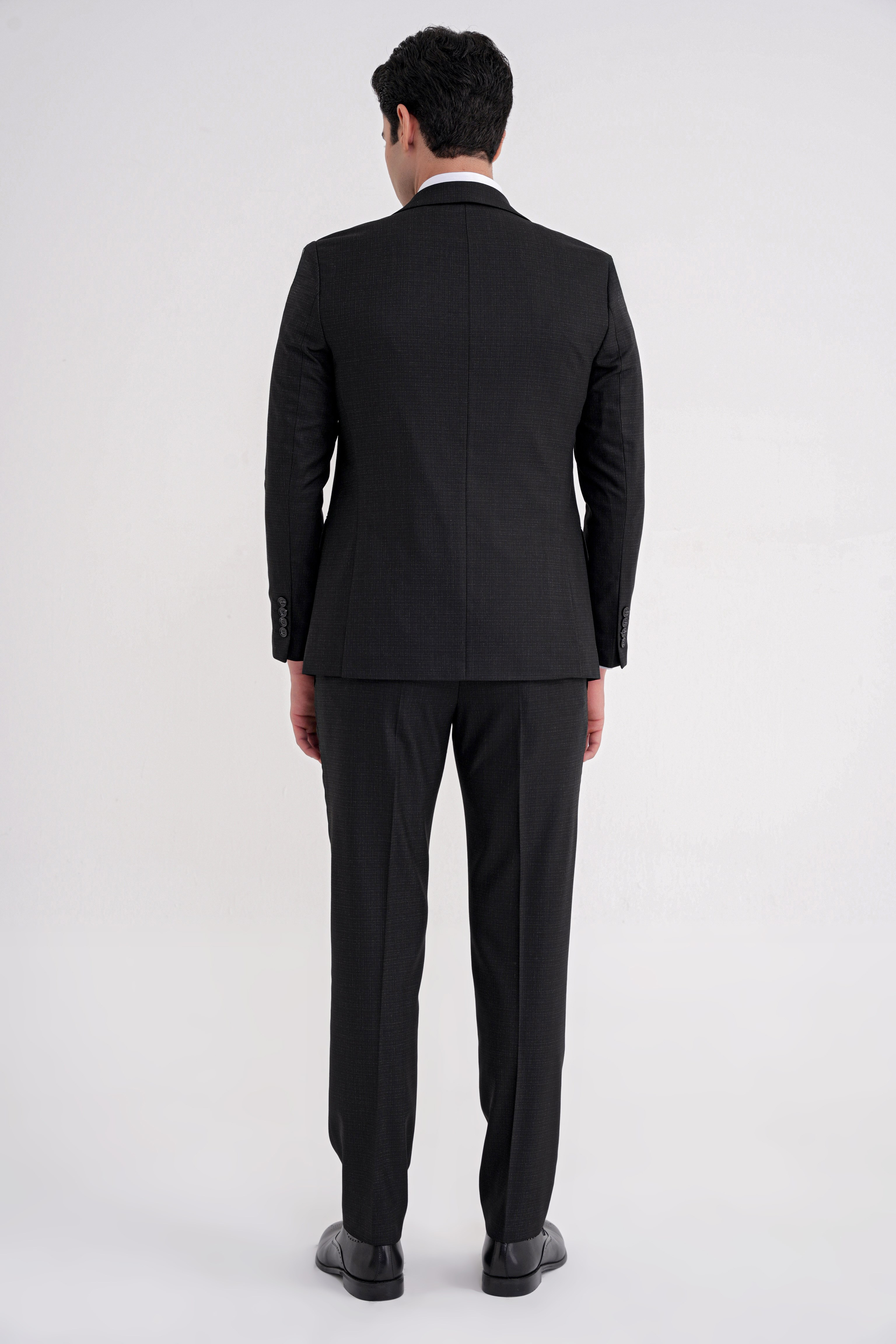 Slim Fit Mono Yaka Çift Yırtmaç Armürlü Esnek Yünlü Siyah Yelekli Klasik Takım Elbise TK 933
