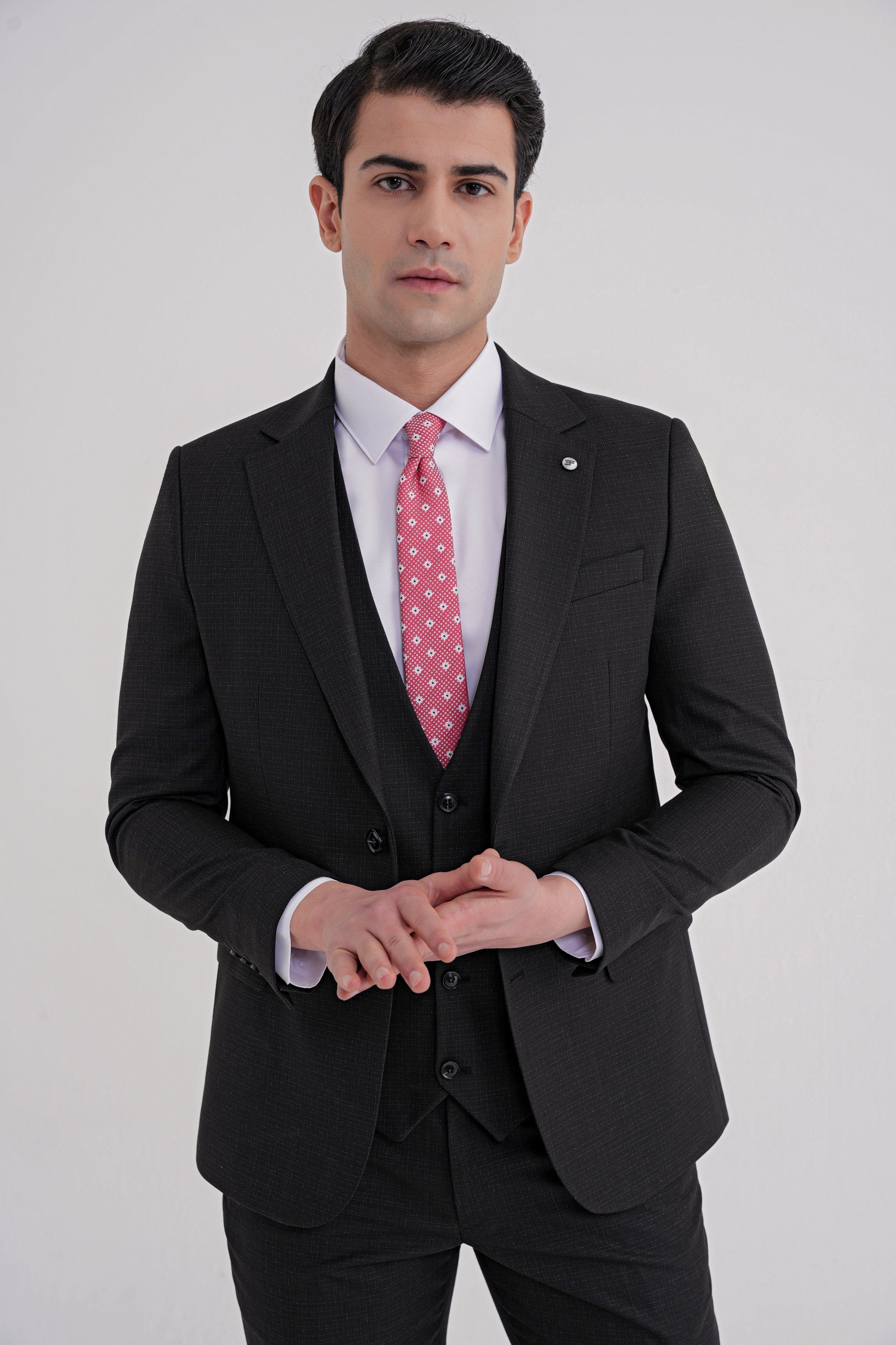 Slim Fit Mono Yaka Çift Yırtmaç Armürlü Esnek Yünlü Siyah Yelekli Klasik Takım Elbise TK 933