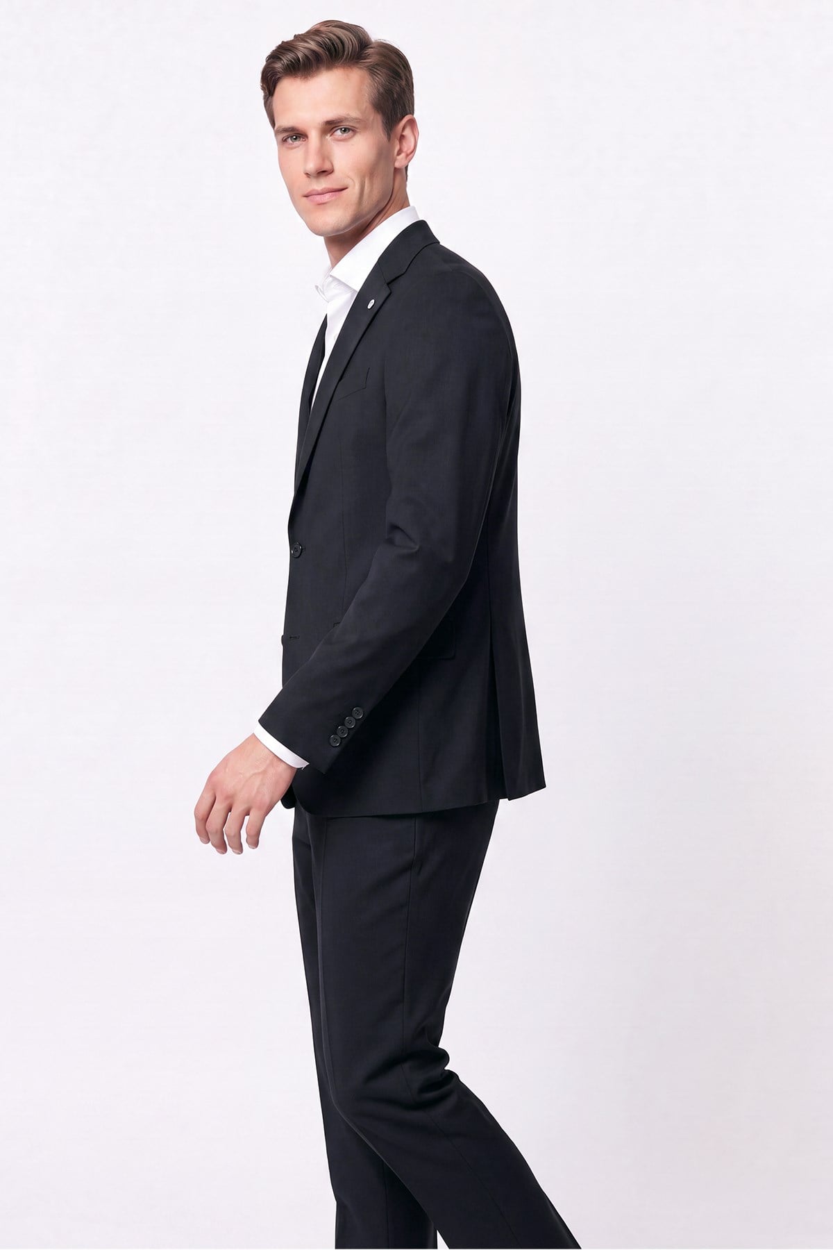 Slim Fit Mono Yaka Çift Yırtmaç Esnek Yünlü Siyah Takım Elbise TK 947