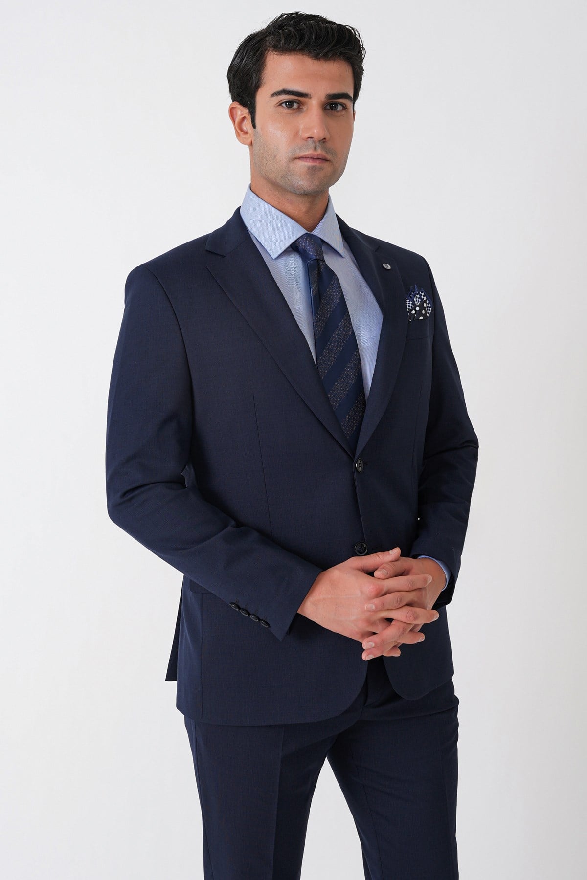 Slim Fit Mono Yaka Çift Yırtmaç Esnek Yünlü Lacivert Takım Elbise TK 947