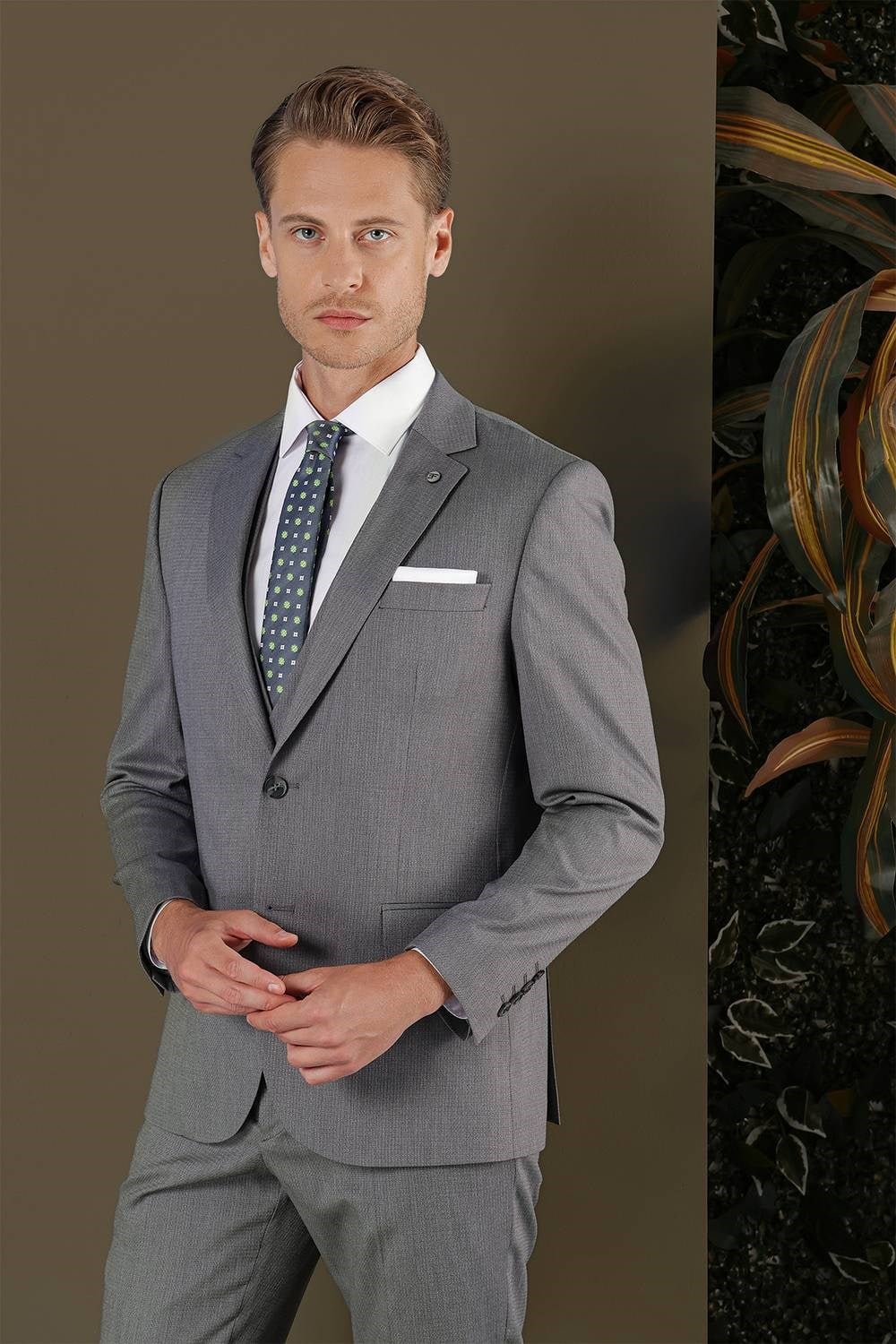 Slim Fit Mono Yaka Doku Desenli Füme Yelekli Takım Elbise TK 877