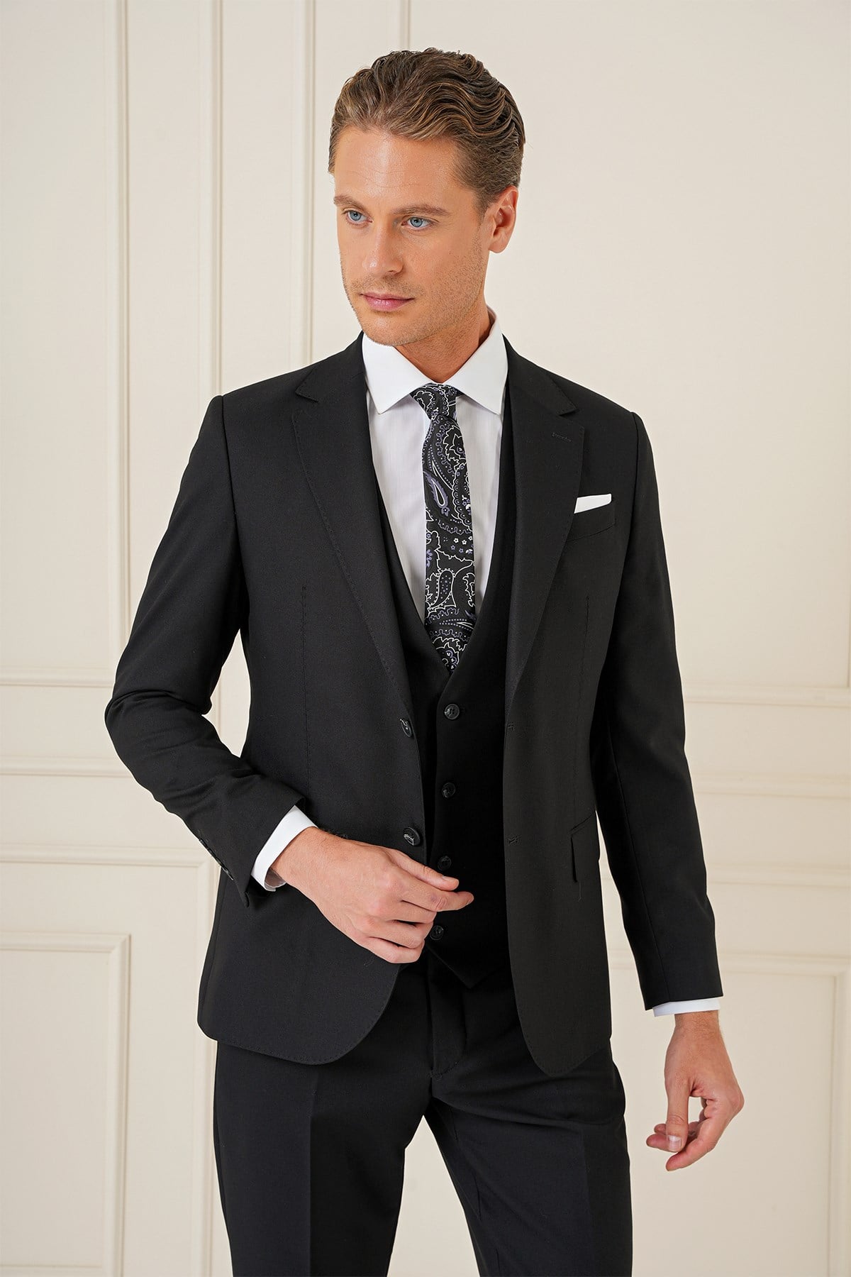 Slim Fit Mono Yaka Yünlü Esnek Siyah Yelekli Takım Elbise TK 903