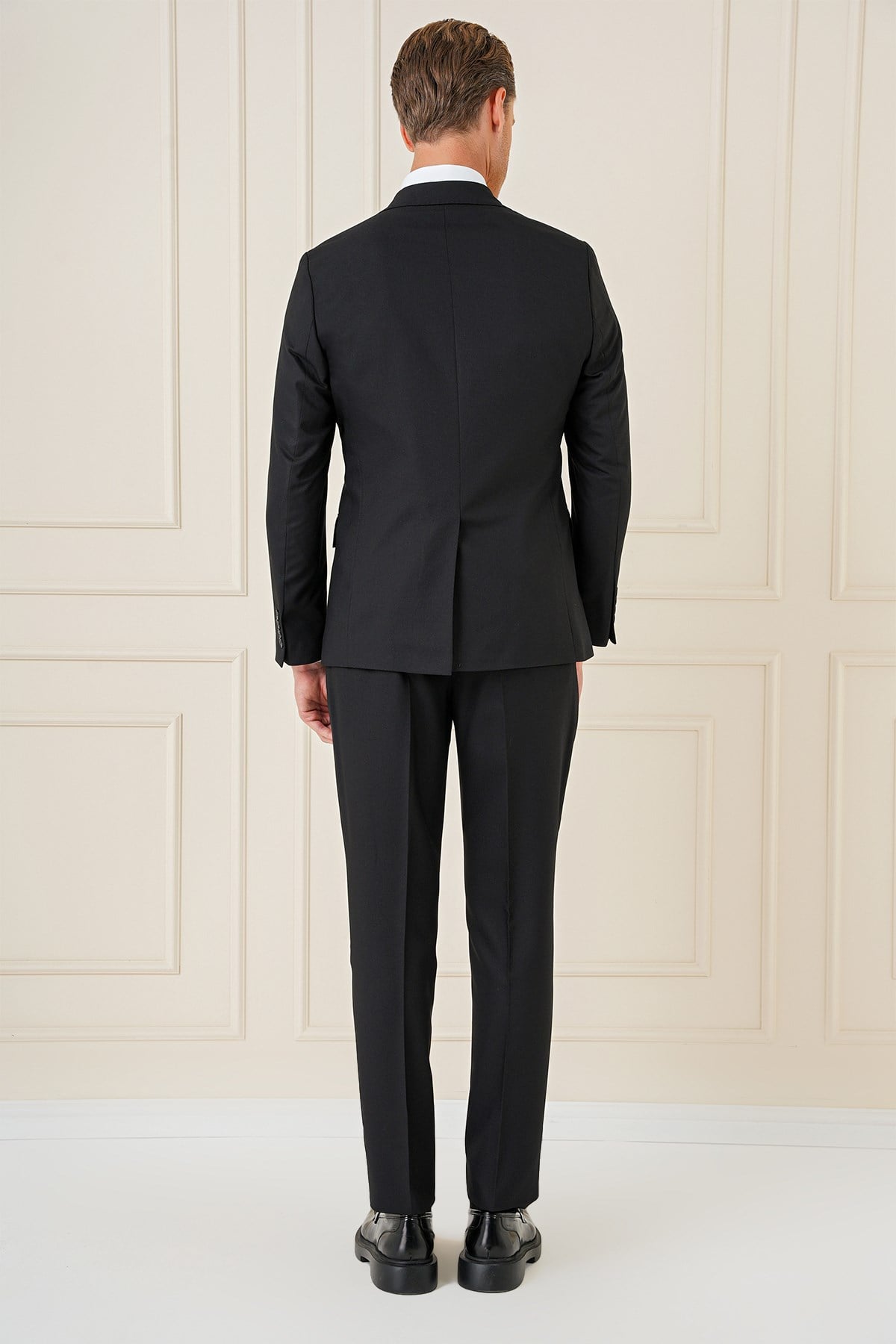 Slim Fit Mono Yaka Yünlü Esnek Siyah Yelekli Takım Elbise TK 903