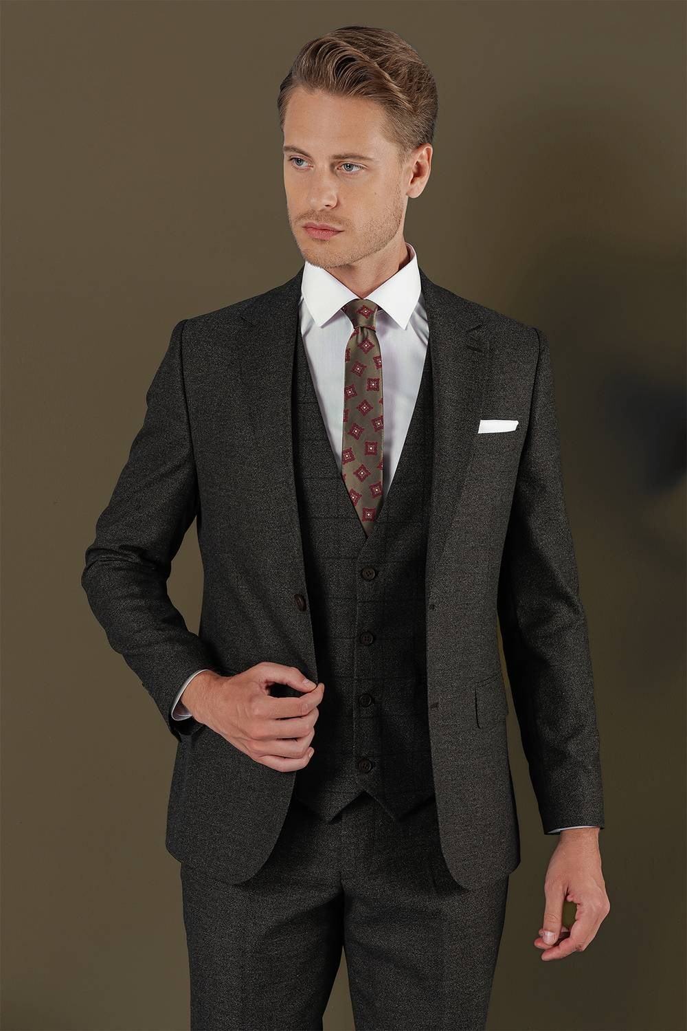 Slim Fit Mono Yaka Yünlü Kahverengi Yelekli Takım Elbise TK 880