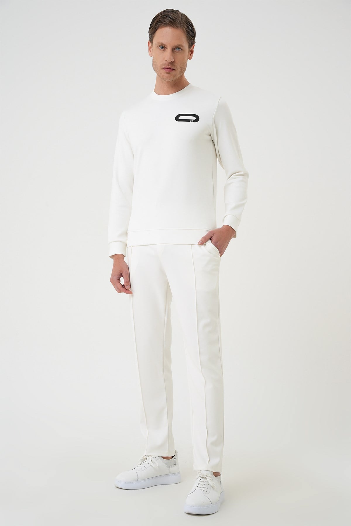 Slim Fit Önden Pens Detaylı Yan Cep %97 Pamuk Ekru Jogger Pantolon ATP 034