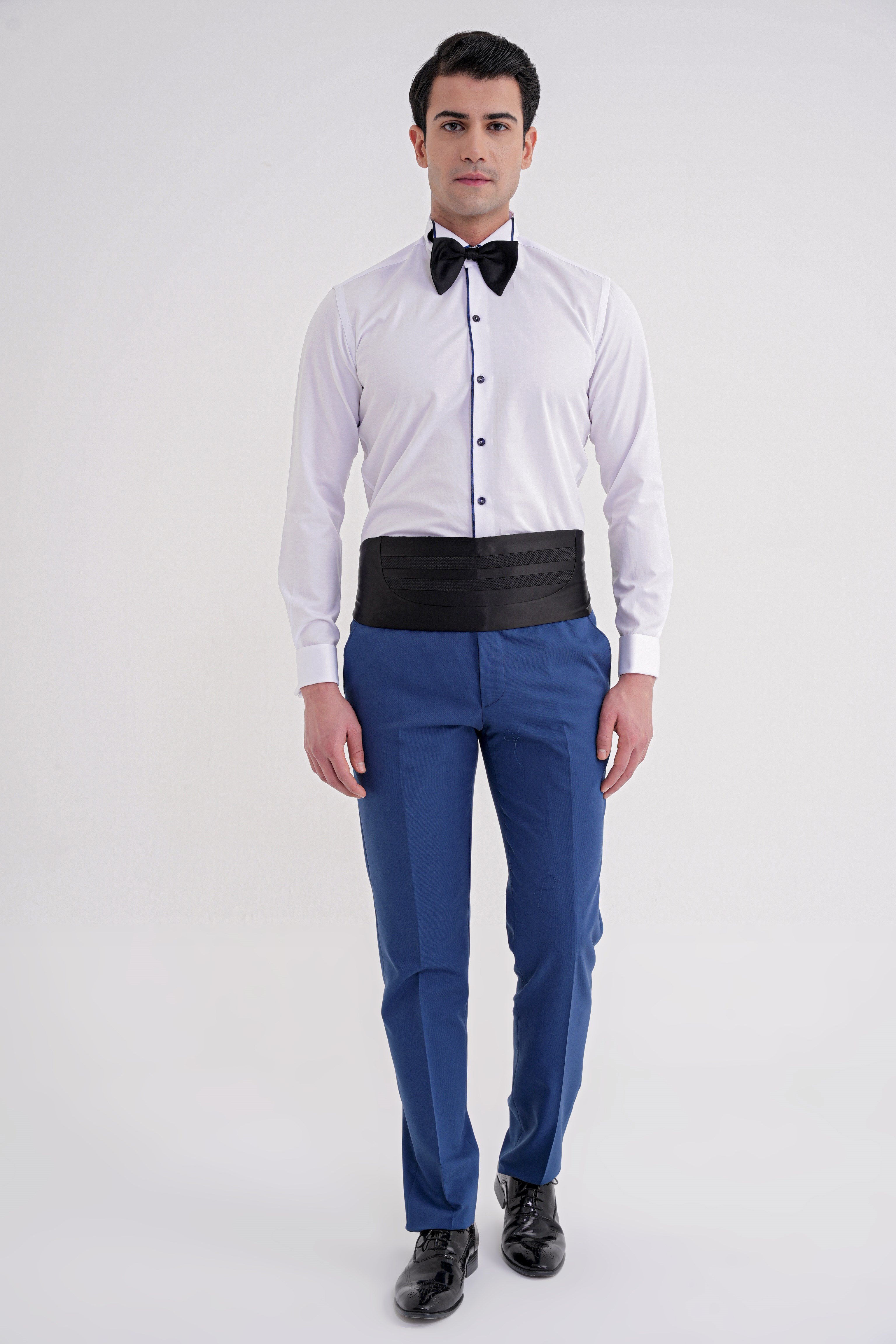 Slim Fit Önü Lacivert Biyeli Ata Yaka Beyaz Smokin Gömlek GK 733