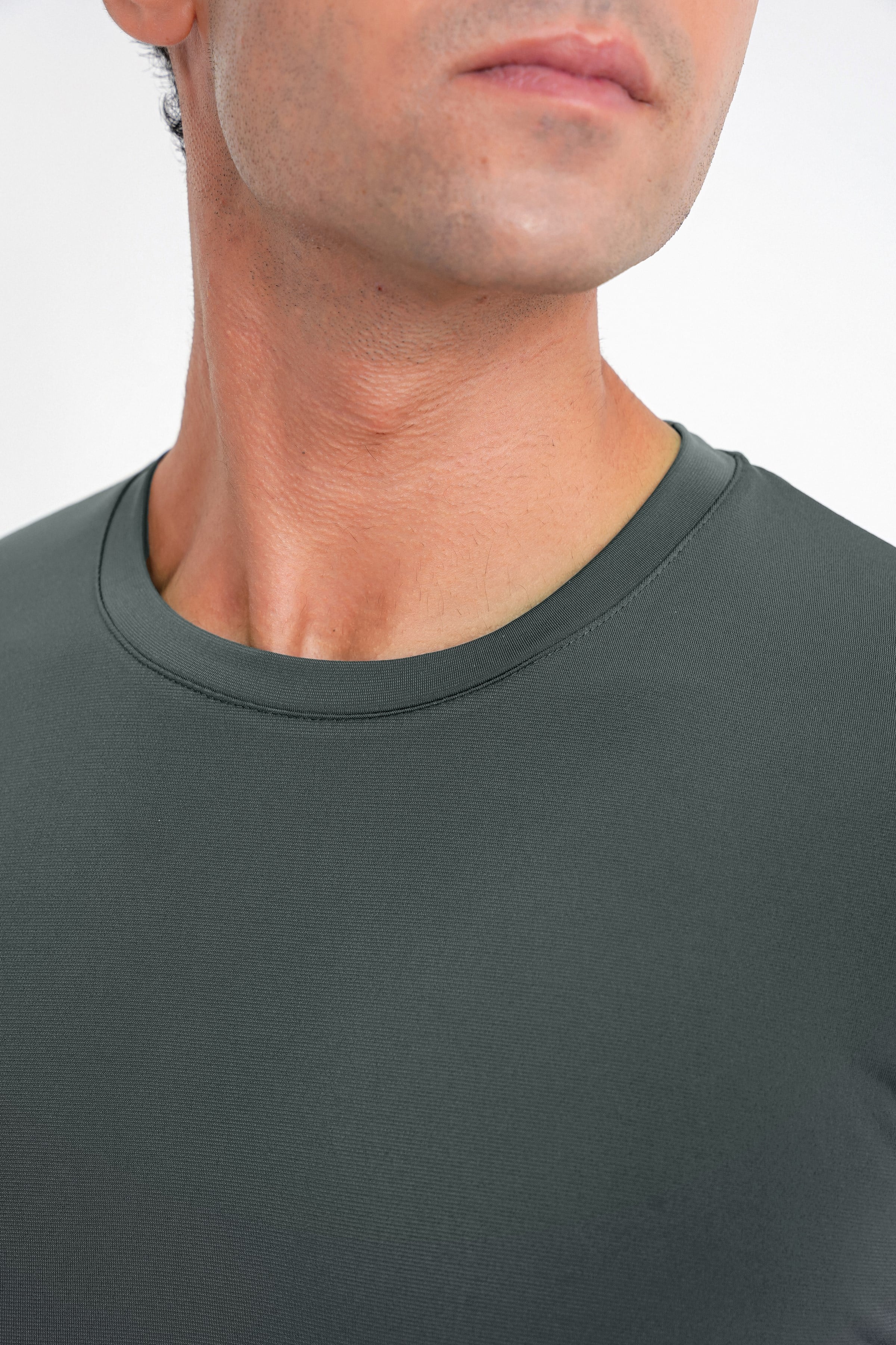 Slim Fit Pamuklu Kumaş Uzun Kollu Yeşil Tişört TS 917