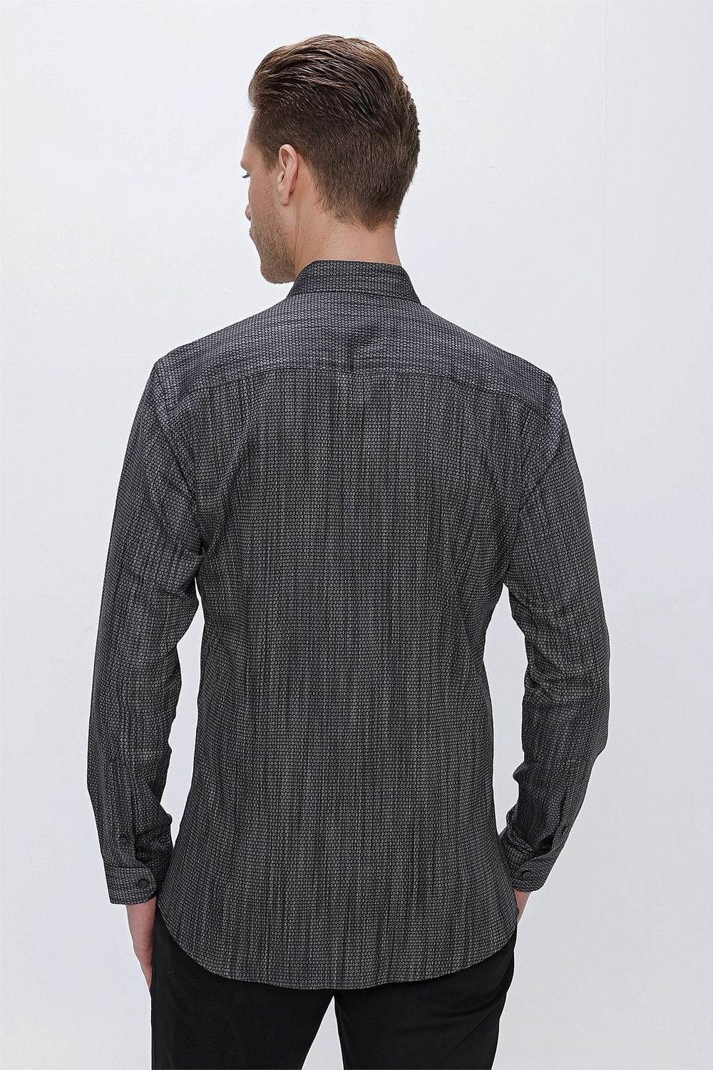 Slim Fit Petek Desenli Yaka Düğmeli %100 Pamuk Siyah Gömlek GK 661