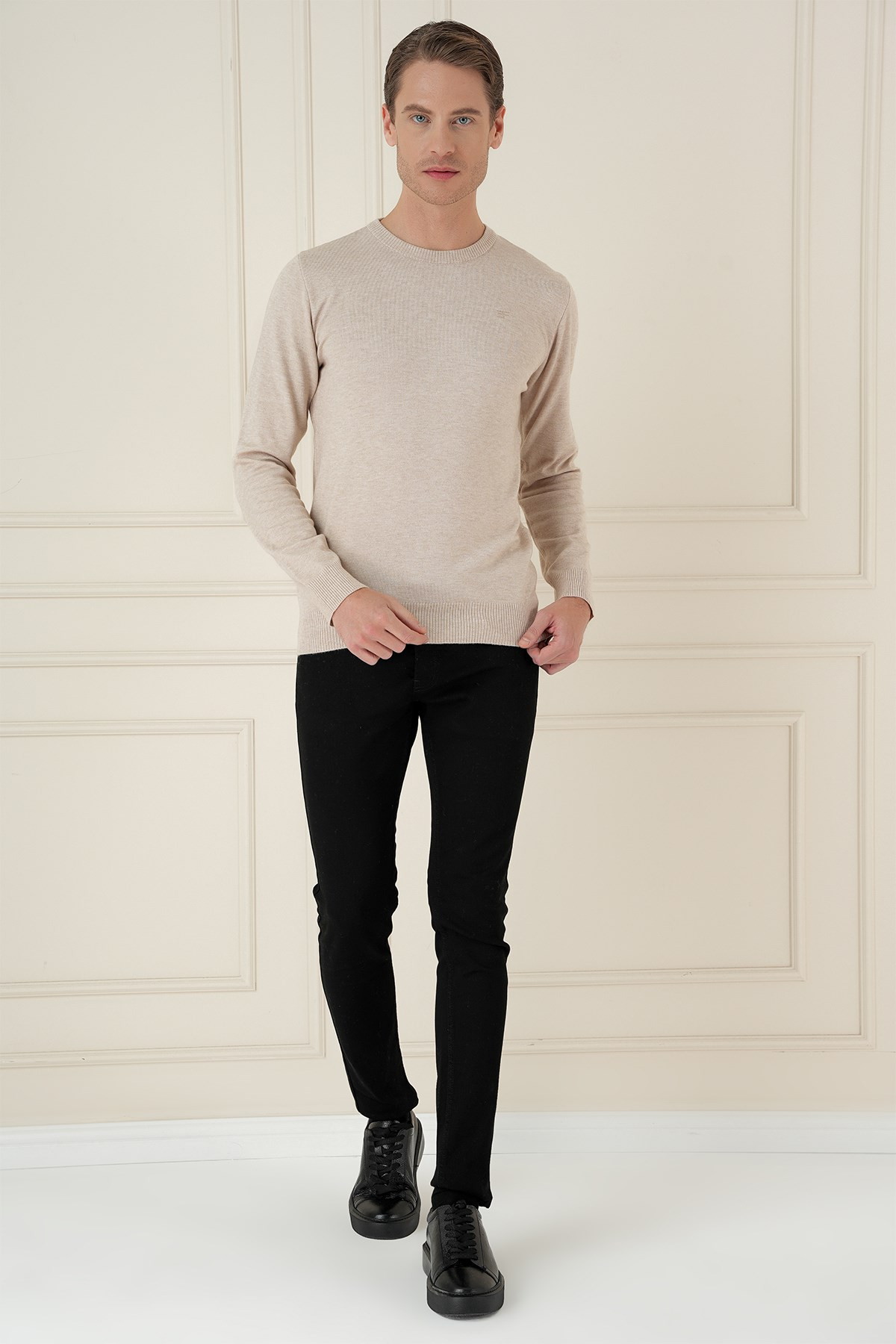 Slim Fit Ribanalı Düz Bej Yünlü Bisiklet Yaka Triko Kazak TR 900