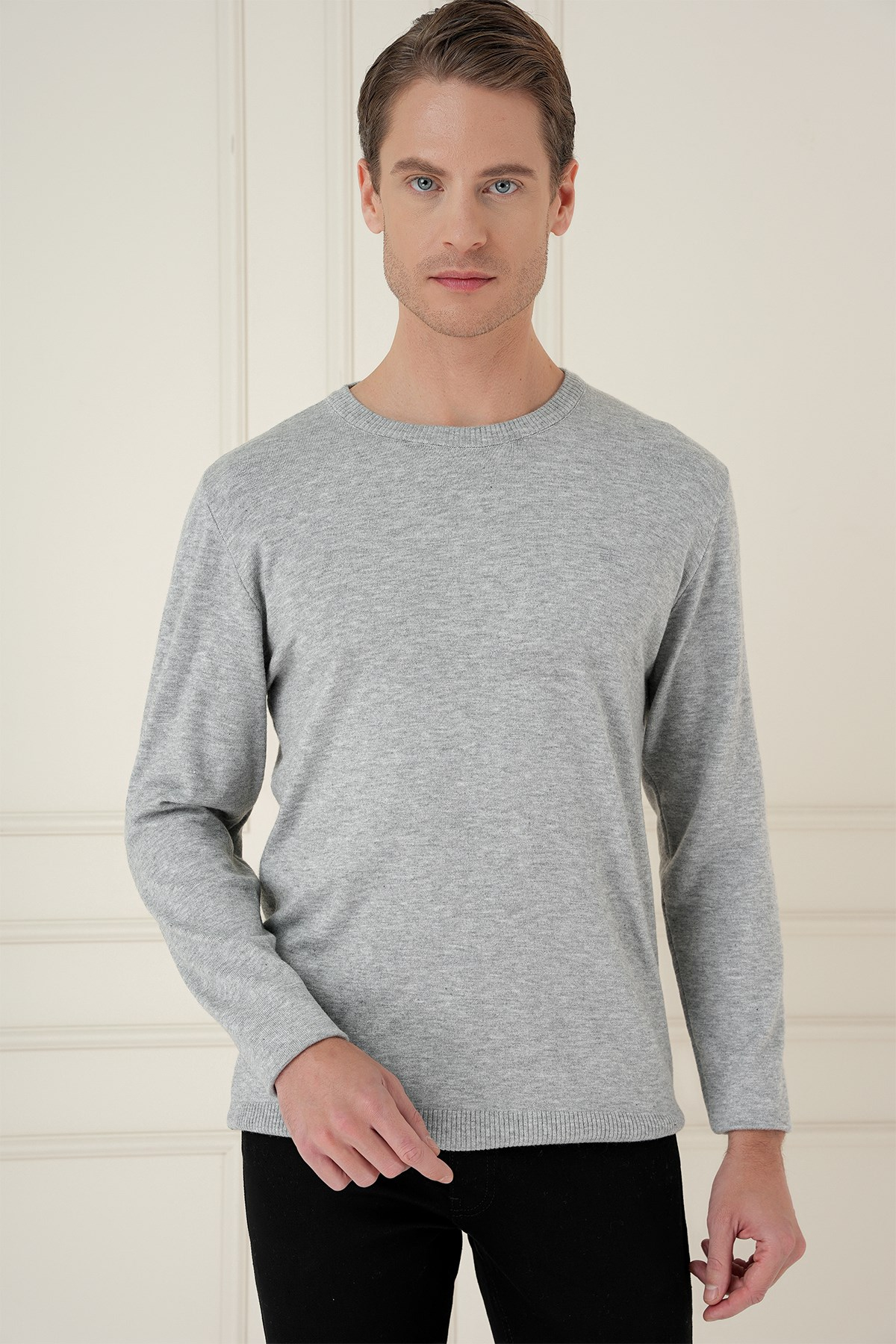 Slim Fit Ribanalı Düz Gri Yünlü Bisiklet Yaka Triko Kazak TR 900