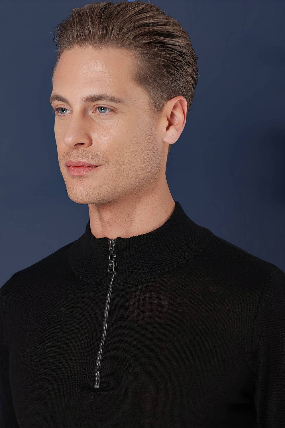 Slim Fit Ribanalı Fermuarlı Yarım Balıkçı Yünlü Siyah Triko Kazak TR 861